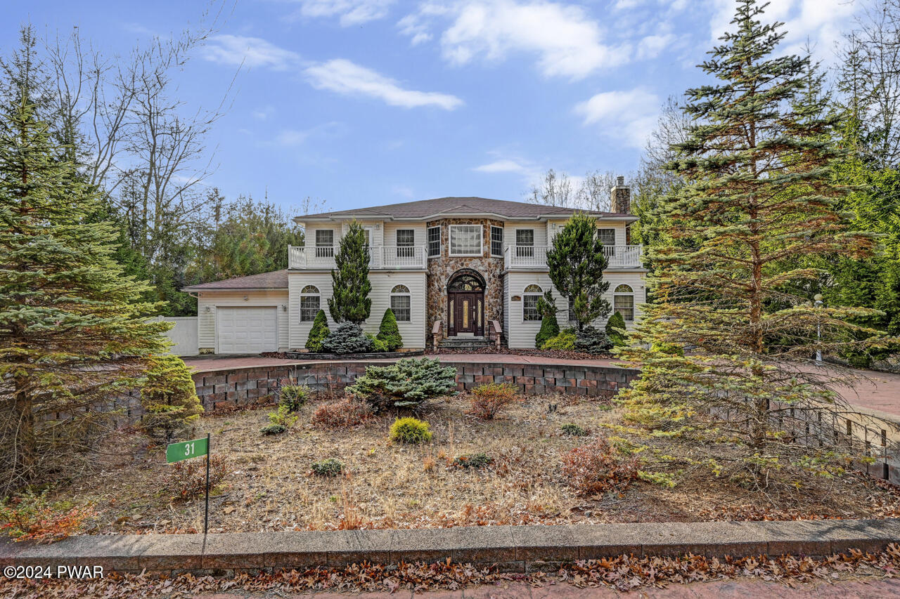 Albrightsville, Pennsylvania, 18210, United States, 4 Bedrooms Bedrooms, ,5 BathroomsBathrooms,Residential,For Sale,1982857