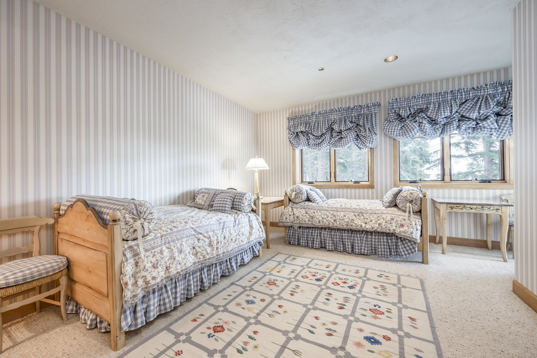  Rare End Unit in Stag Lodge with Unmatched Views & Ski Access - 物件實景