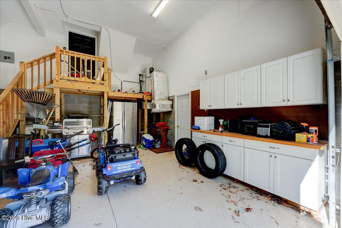 Trent Woods, North Carolina, 28562, United States, 4 Bedrooms Bedrooms, ,3 BathroomsBathrooms,Residential,For Sale,1997785