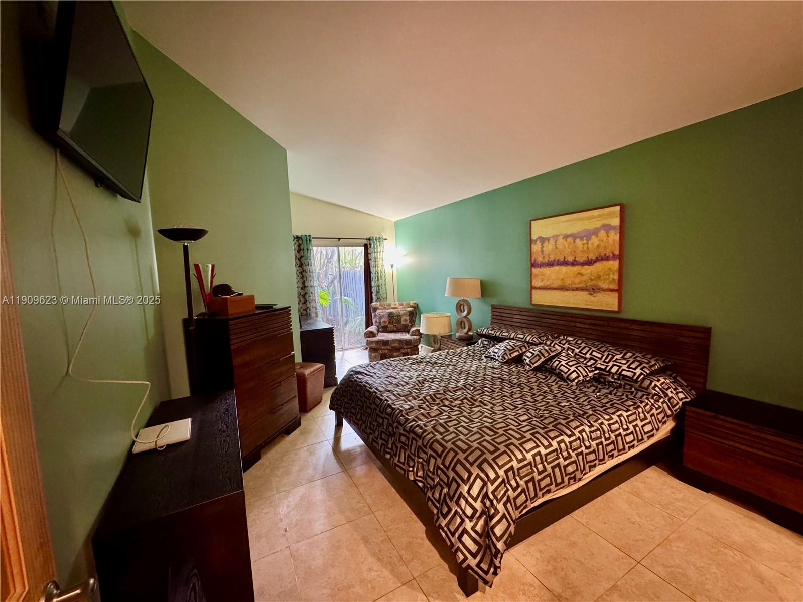 Weston, Florida, 33326, United States, 3 Bedrooms Bedrooms, ,2 BathroomsBathrooms,Residential,For Sale,1991492