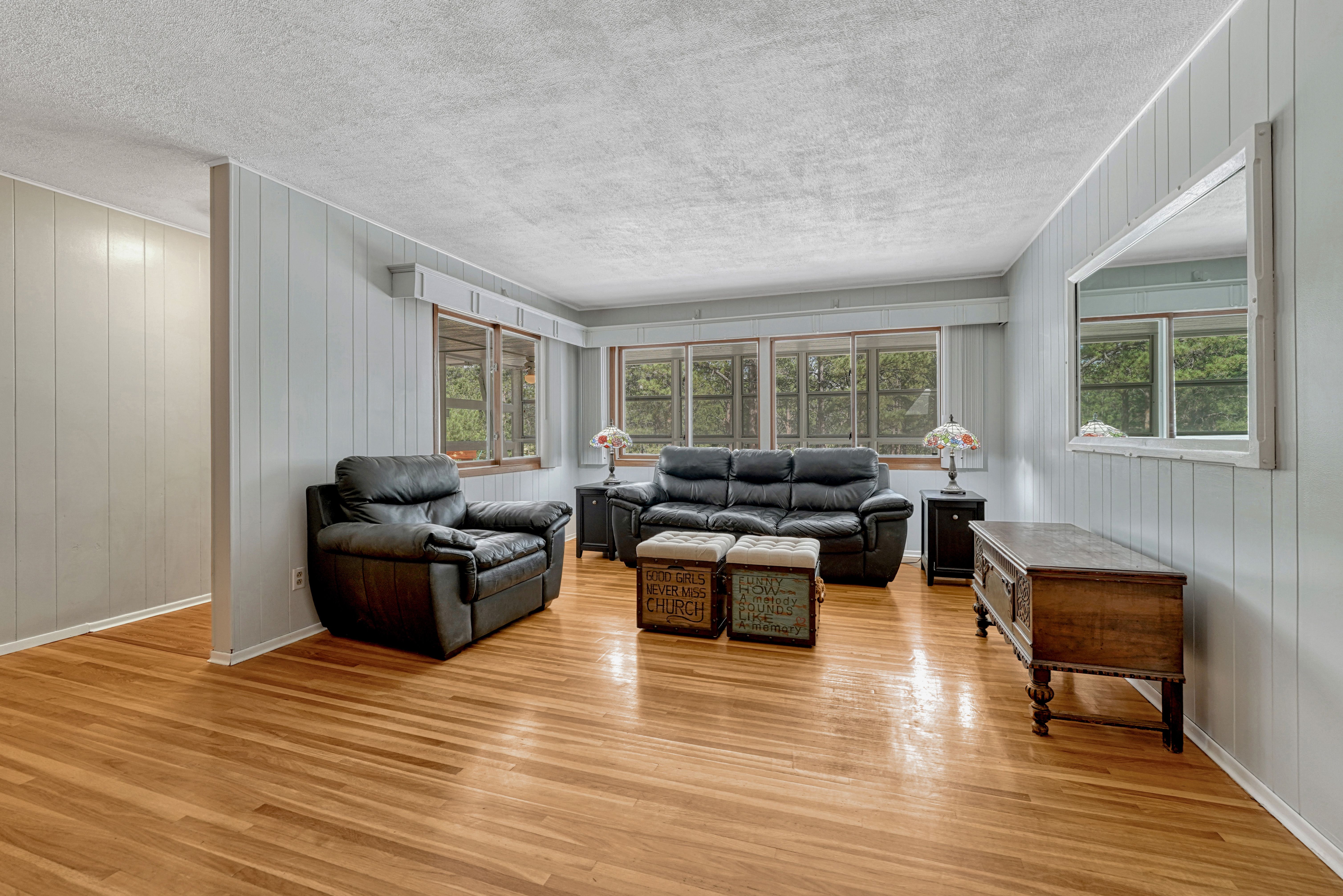  Meticulously maintained ranch-style home in sought-after Black Forest - 物件實景