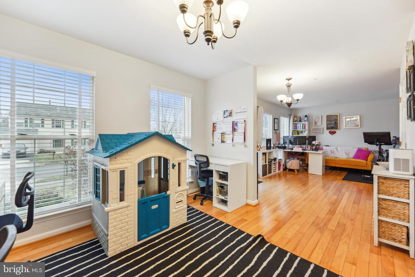 Clinton, Maryland, 20735, United States, 4 Bedrooms Bedrooms, ,4 BathroomsBathrooms,Residential,For Sale,1917136