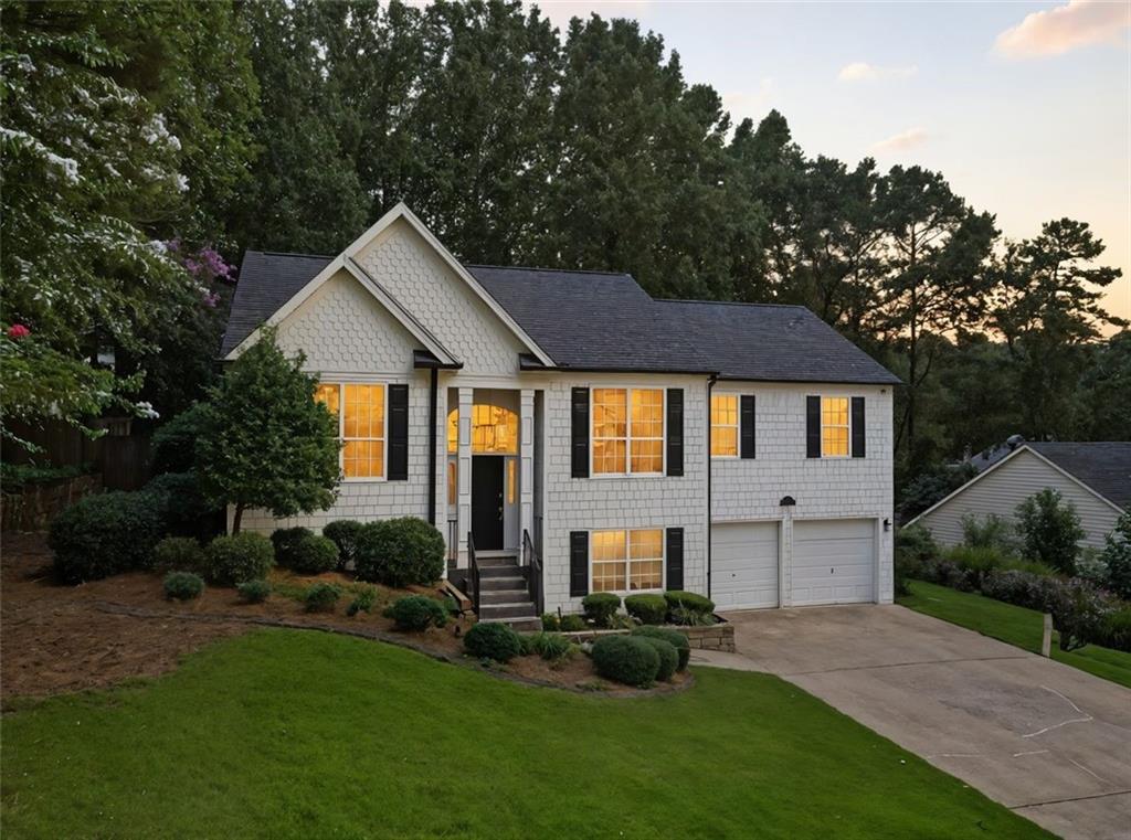 Cumming, Georgia, 30040, United States, 4 Bedrooms Bedrooms, ,3 BathroomsBathrooms,Residential,For Sale,1925510
