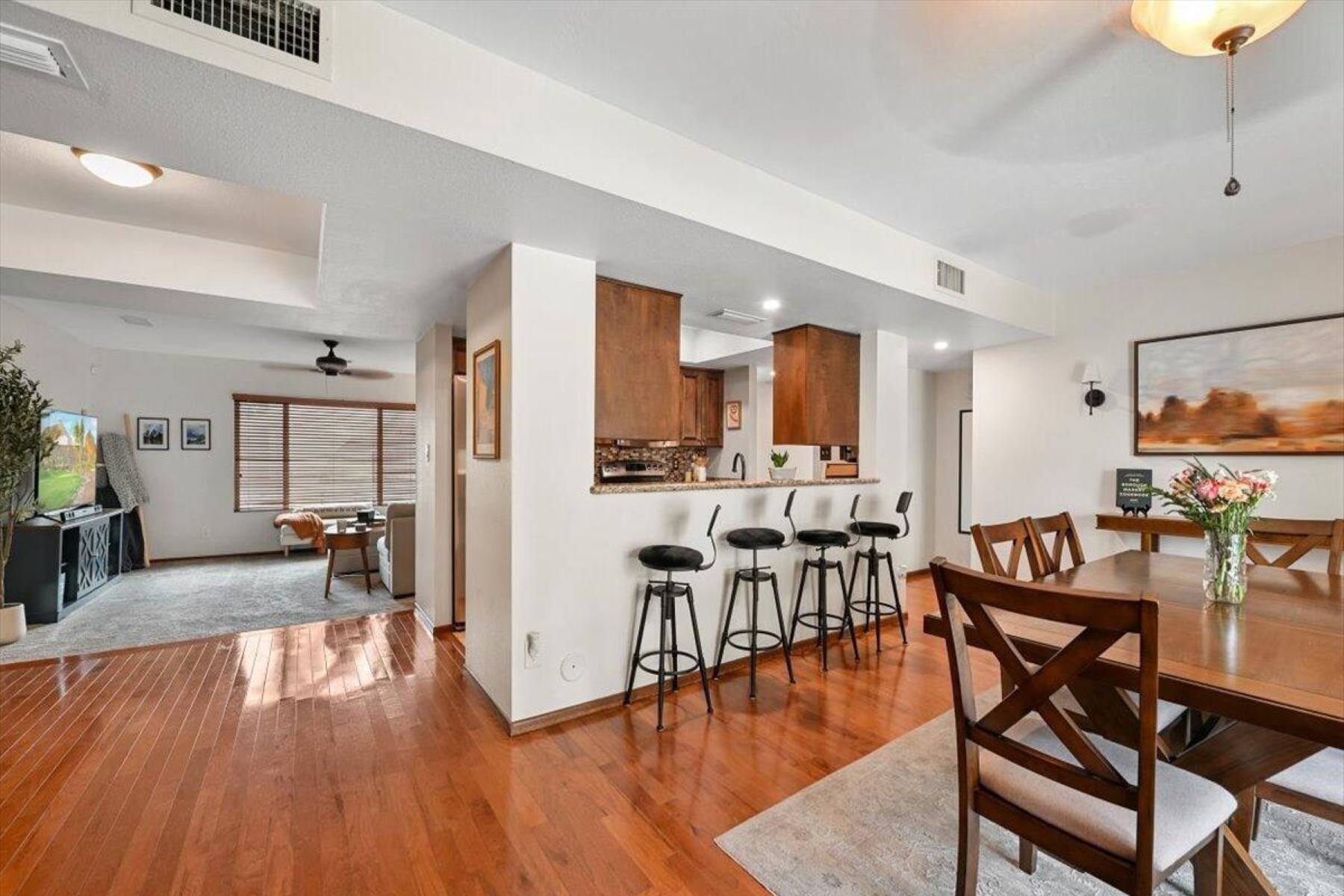  7526 S Forest Avenue¦Tempe, AZ - 物件實景