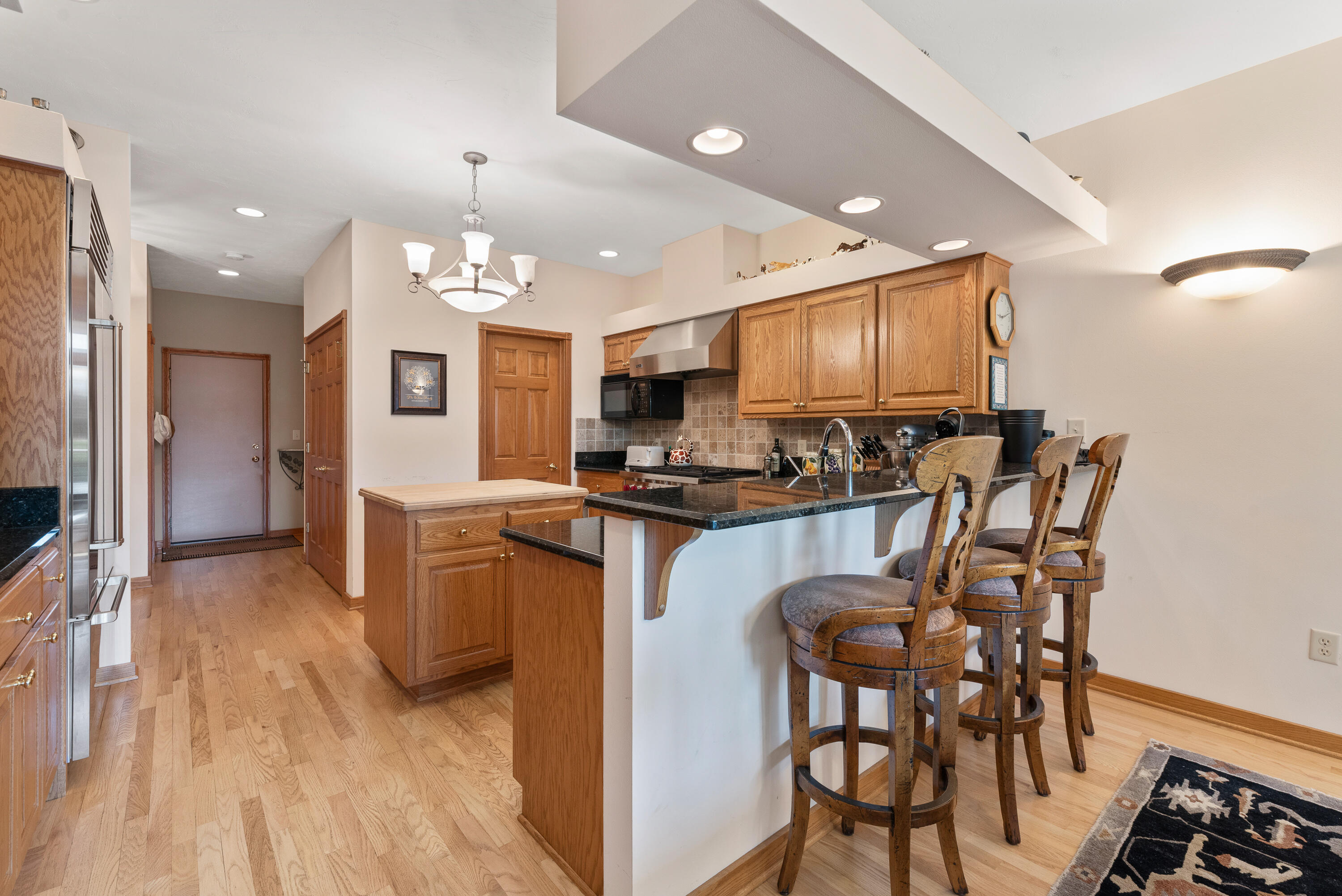 Hartland, Wisconsin, 53029, United States, 4 Bedrooms Bedrooms, ,5 BathroomsBathrooms,Residential,For Sale,1907697