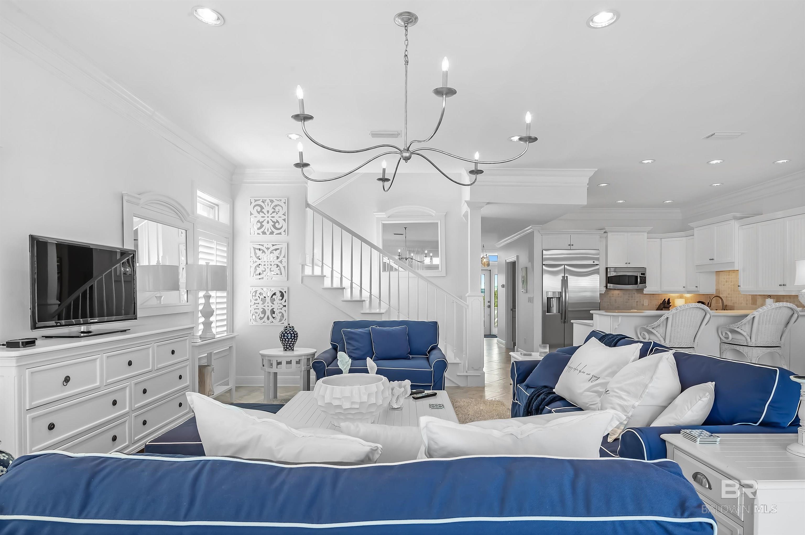 Pensacola, Florida, 32507, United States, 8 Bedrooms Bedrooms, ,9 BathroomsBathrooms,Residential,For Sale,1983870