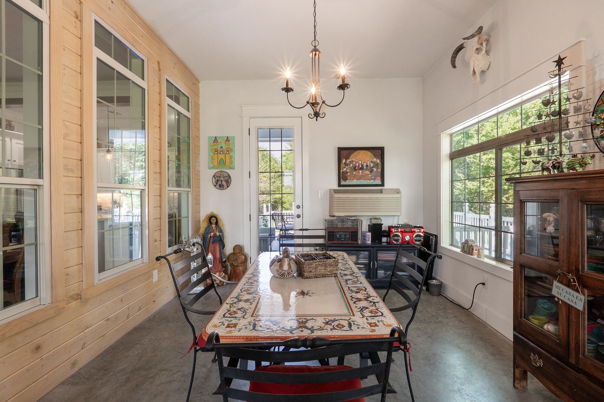 Bryan, Texas, 77808, United States, 3 Bedrooms Bedrooms, ,2 BathroomsBathrooms,Residential,For Sale,1986315