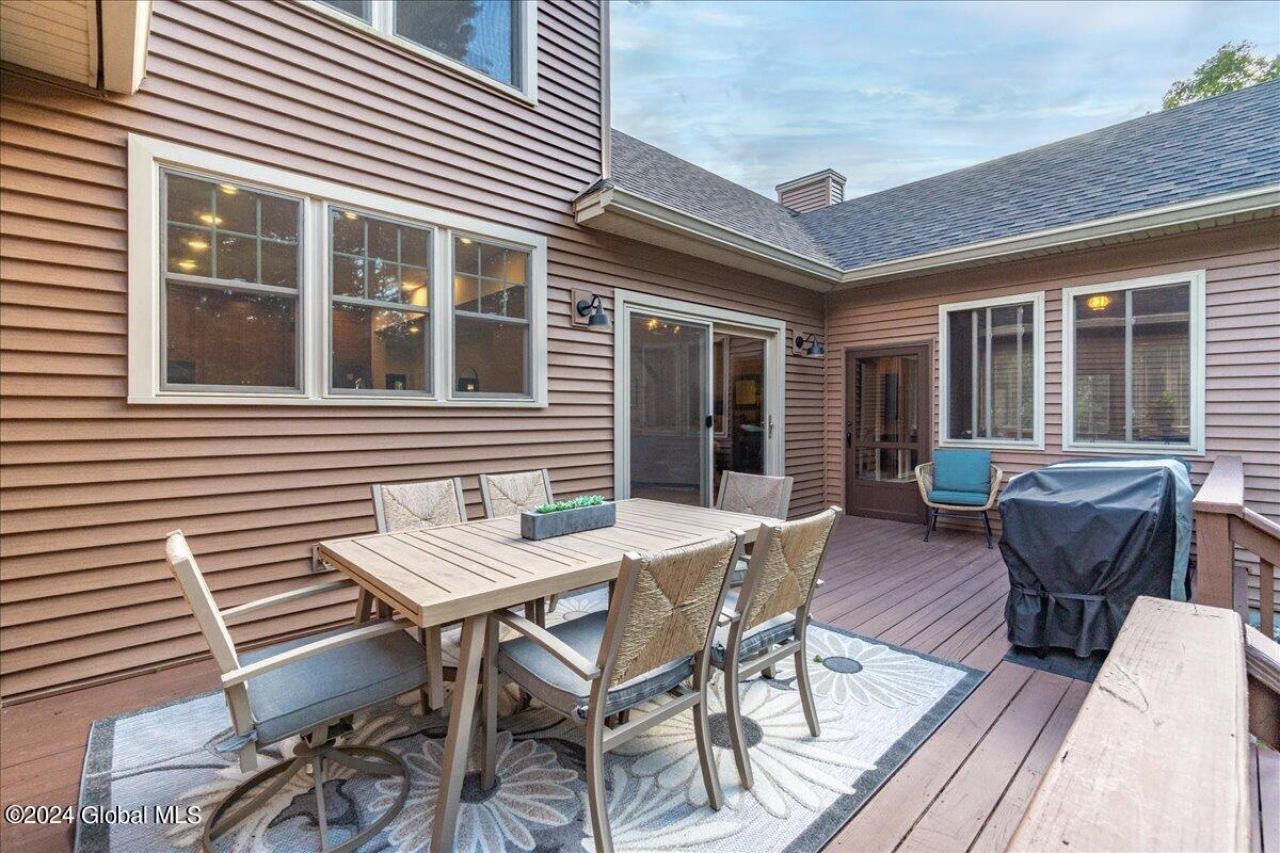 Queensbury, New York, 12804, United States, 3 Bedrooms Bedrooms, ,4 BathroomsBathrooms,Residential,For Sale,1986274