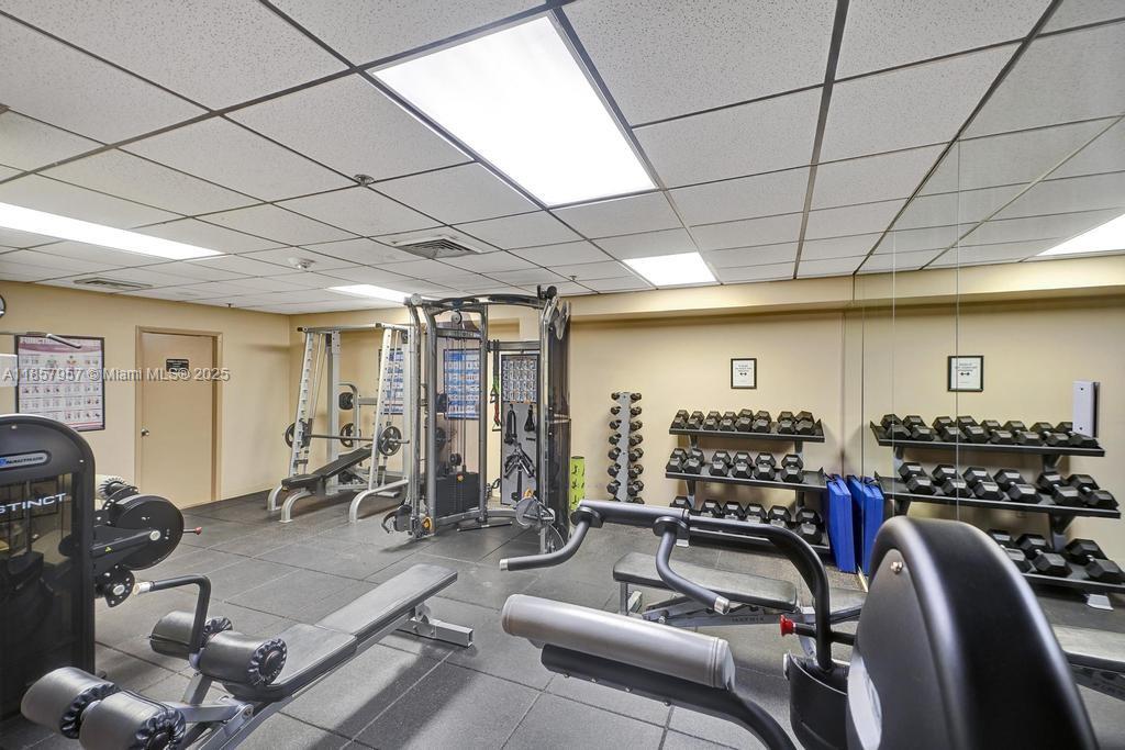 Hollywood, Florida, 33019, United States, 2 Bedrooms Bedrooms, ,2 BathroomsBathrooms,Residential,For Sale,1918580