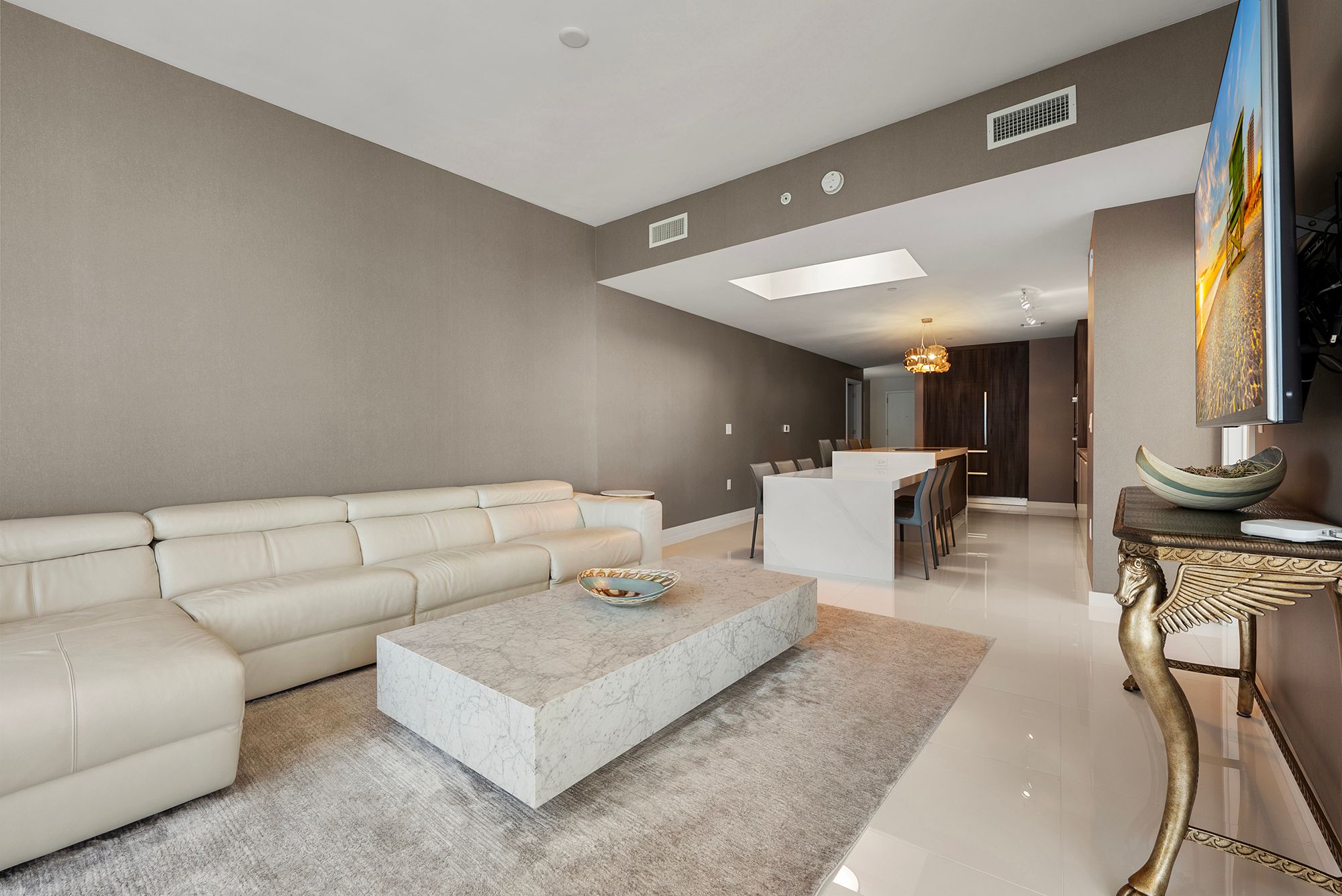  851 NE 1st Ave, Miami, FL, 33132 - 物件實景