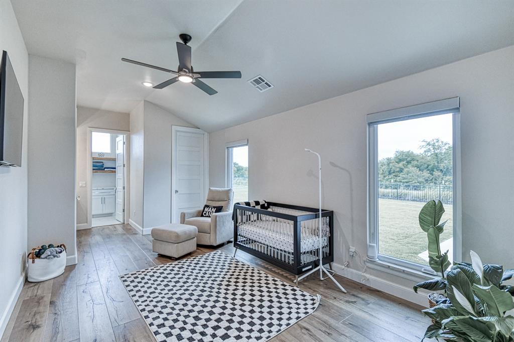 Amber, Oklahoma, 73004, United States, 6 Bedrooms Bedrooms, ,4 BathroomsBathrooms,Residential,For Sale,1984407