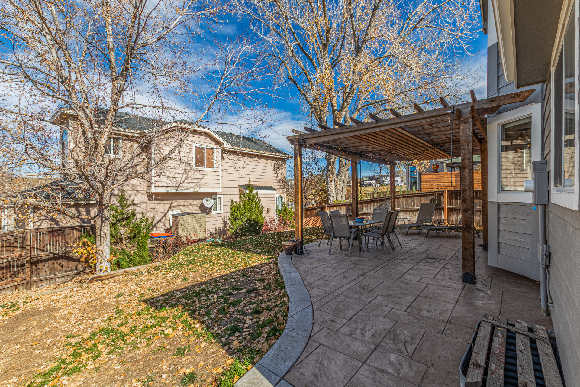 Highlands Ranch, Colorado, 80129, United States, 4 Bedrooms Bedrooms, ,2 BathroomsBathrooms,Residential,For Sale,1987309