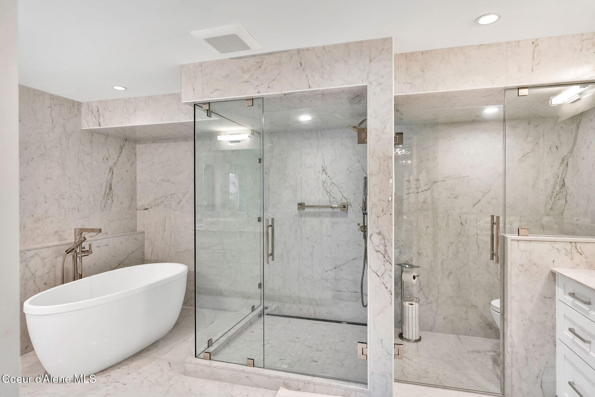 Hayden Lake, Idaho, 83835, United States, 4 Bedrooms Bedrooms, ,4 BathroomsBathrooms,Residential,For Sale,1983498