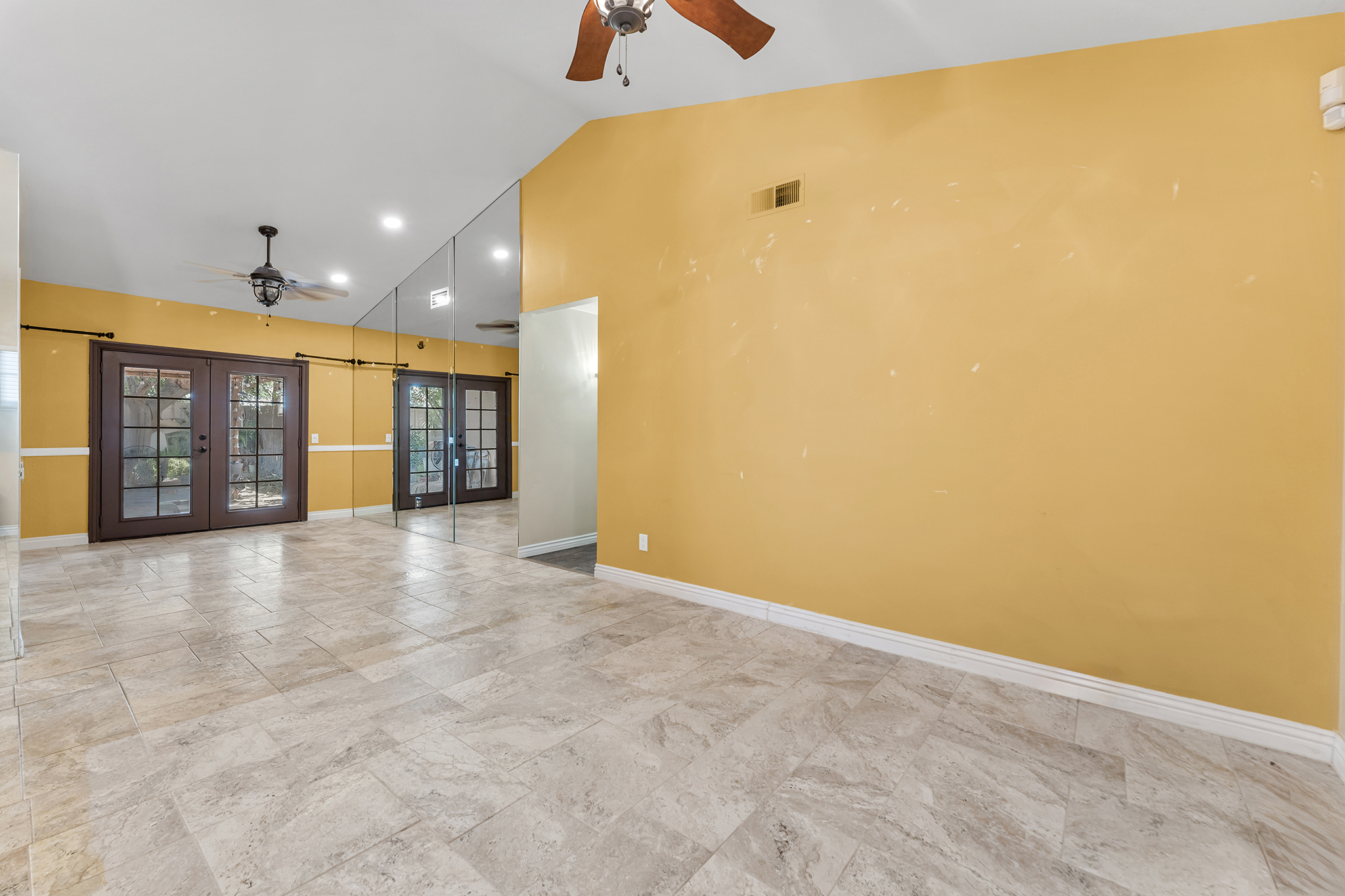 Banning, California, 92220, United States, 4 Bedrooms Bedrooms, ,2 BathroomsBathrooms,Residential,For Sale,1983509