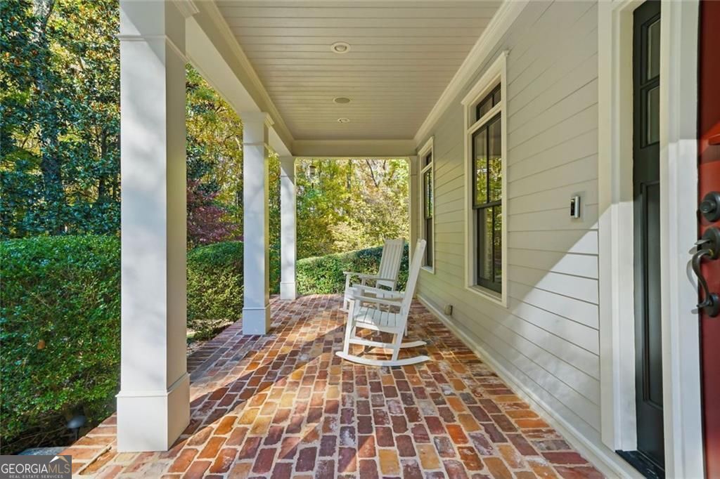 Kennesaw, Georgia, 30152, United States, 5 Bedrooms Bedrooms, ,3 BathroomsBathrooms,Residential,For Sale,1988783