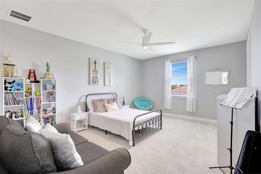 Bradenton, Florida, 34212, United States, 5 Bedrooms Bedrooms, ,5 BathroomsBathrooms,Residential,For Sale,1917227