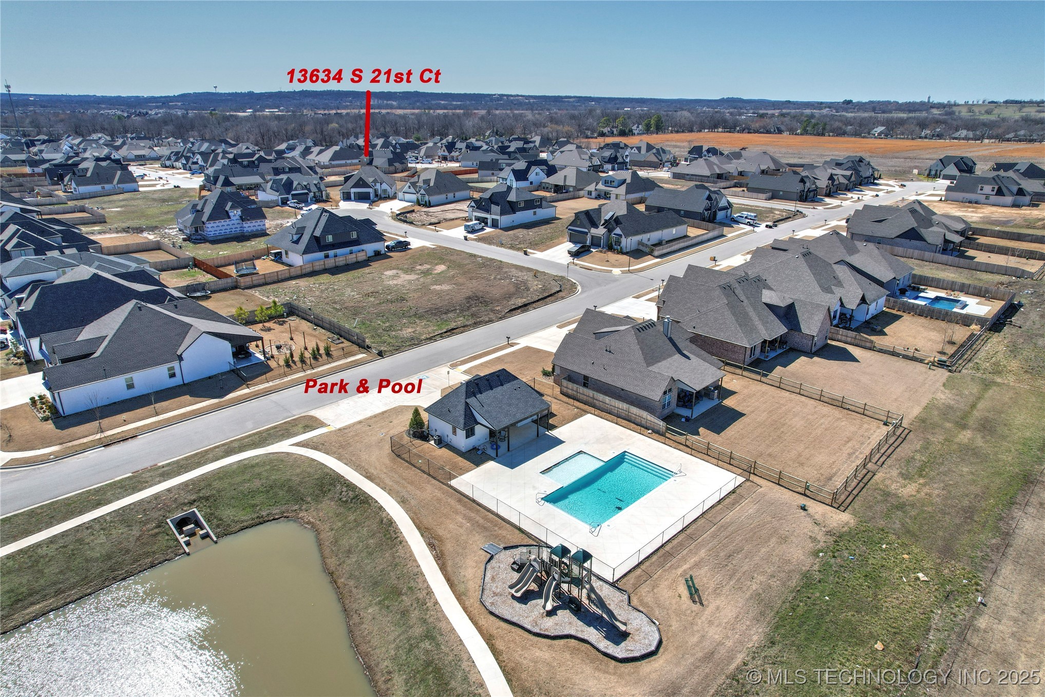 Bixby, Oklahoma, 74008, United States, 4 Bedrooms Bedrooms, ,4 BathroomsBathrooms,Residential,For Sale,1827435
