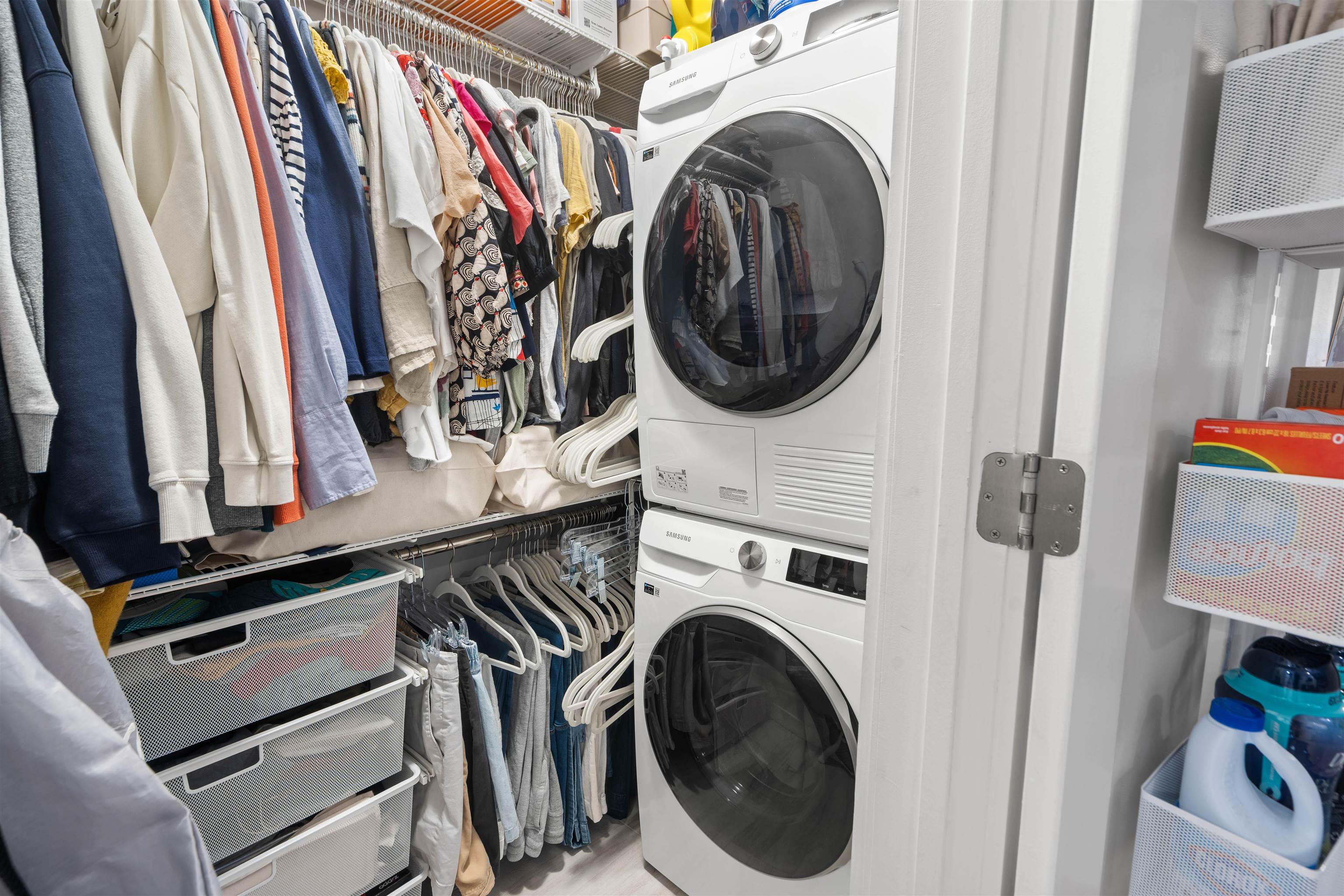 Jersey City, New Jersey, 07302, United States, 1 Bedroom Bedrooms, ,2 BathroomsBathrooms,Residential,For Sale,1949744