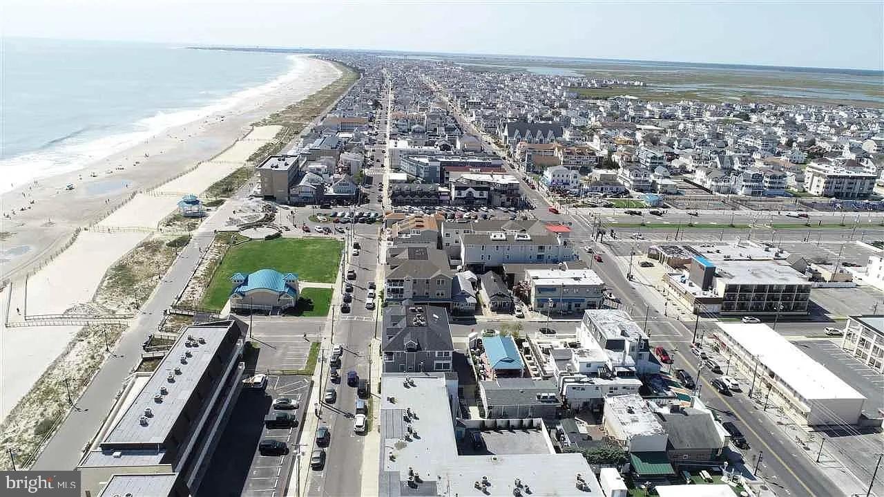 SEA ISLE CITY, New Jersey, 08243, United States, 2 Bedrooms Bedrooms, ,2 BathroomsBathrooms,Residential,For Sale,1909152