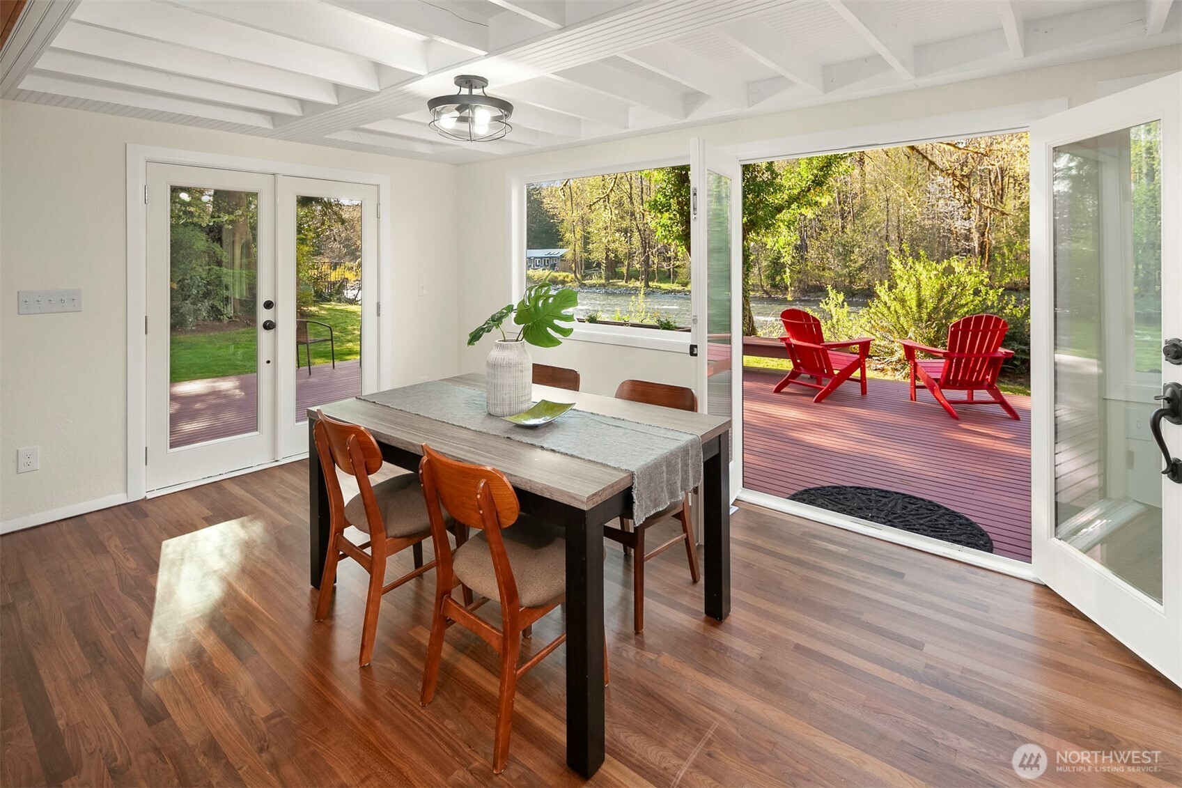 North Bend, Washington, 98045, United States, 3 Bedrooms Bedrooms, ,2 BathroomsBathrooms,Residential,For Sale,1989683