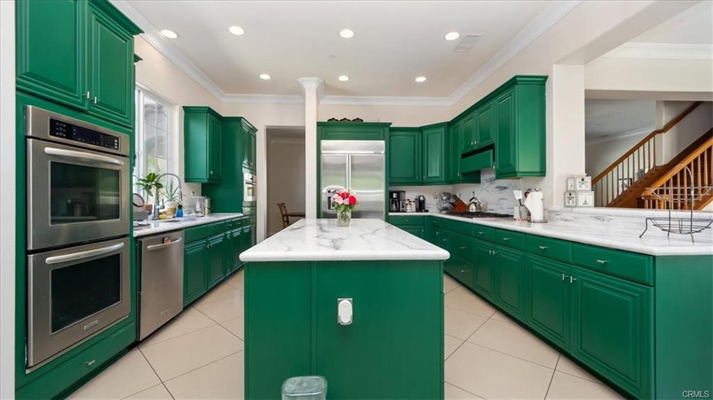 Lake Riverside, California, 92506, United States, 5 Bedrooms Bedrooms, ,3 BathroomsBathrooms,Residential,For Sale,1810640