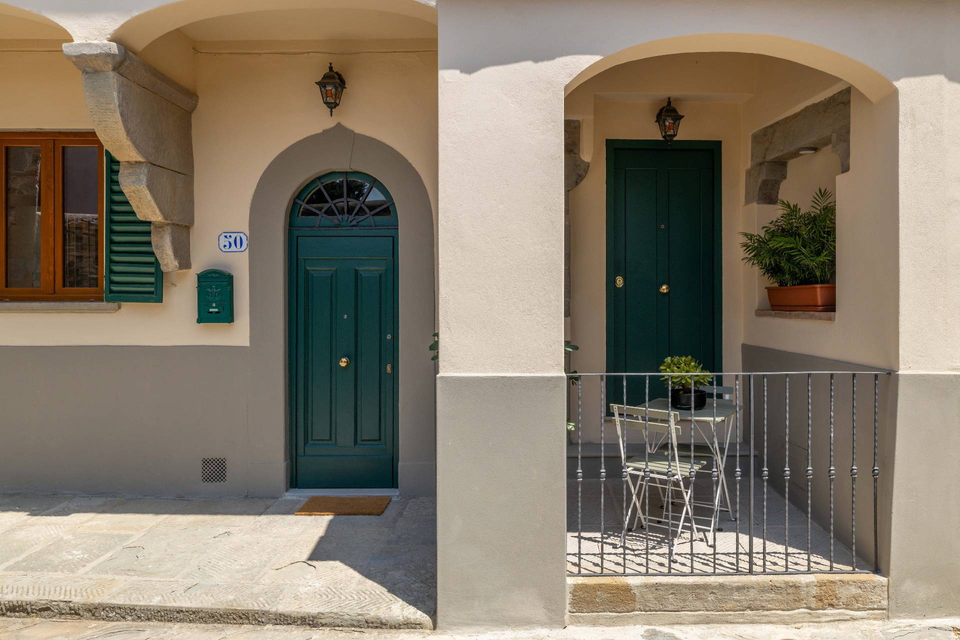 Firenze, Firenze, 50100, IT, 3 Bedrooms Bedrooms, ,3 BathroomsBathrooms,Residential,For Sale,1882451