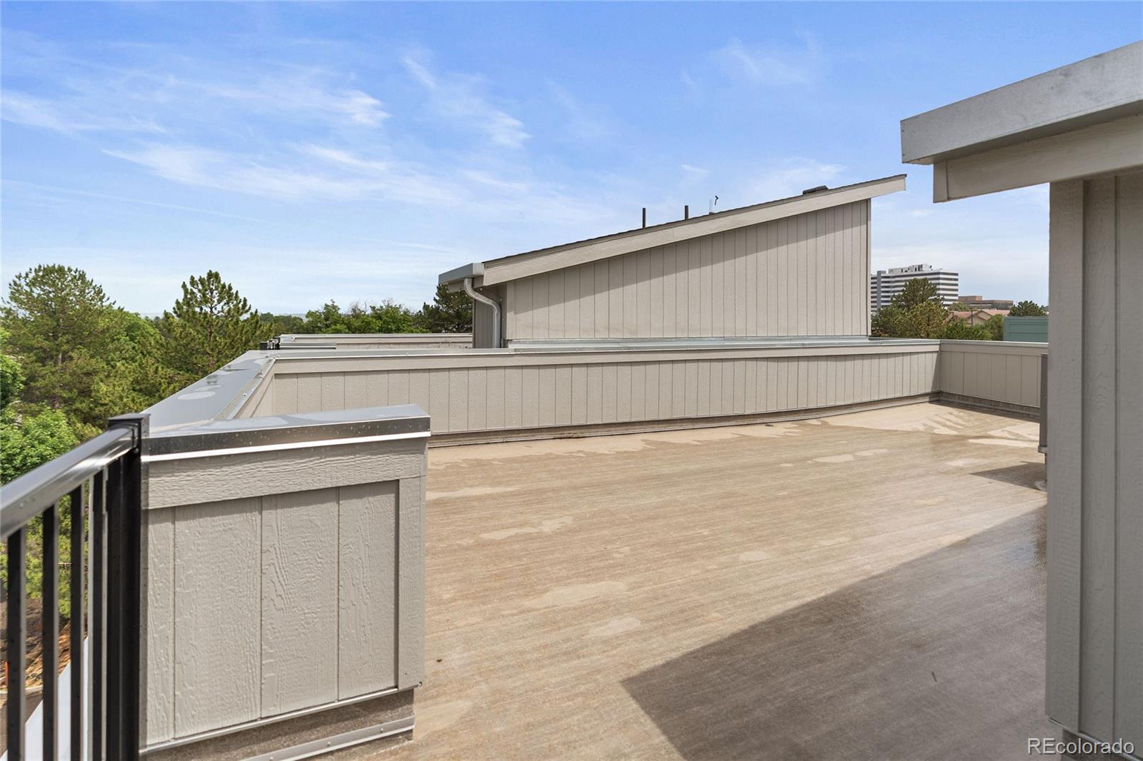 Denver, Colorado, 80231, United States, 3 Bedrooms Bedrooms, ,4 BathroomsBathrooms,Residential,For Sale,1874864