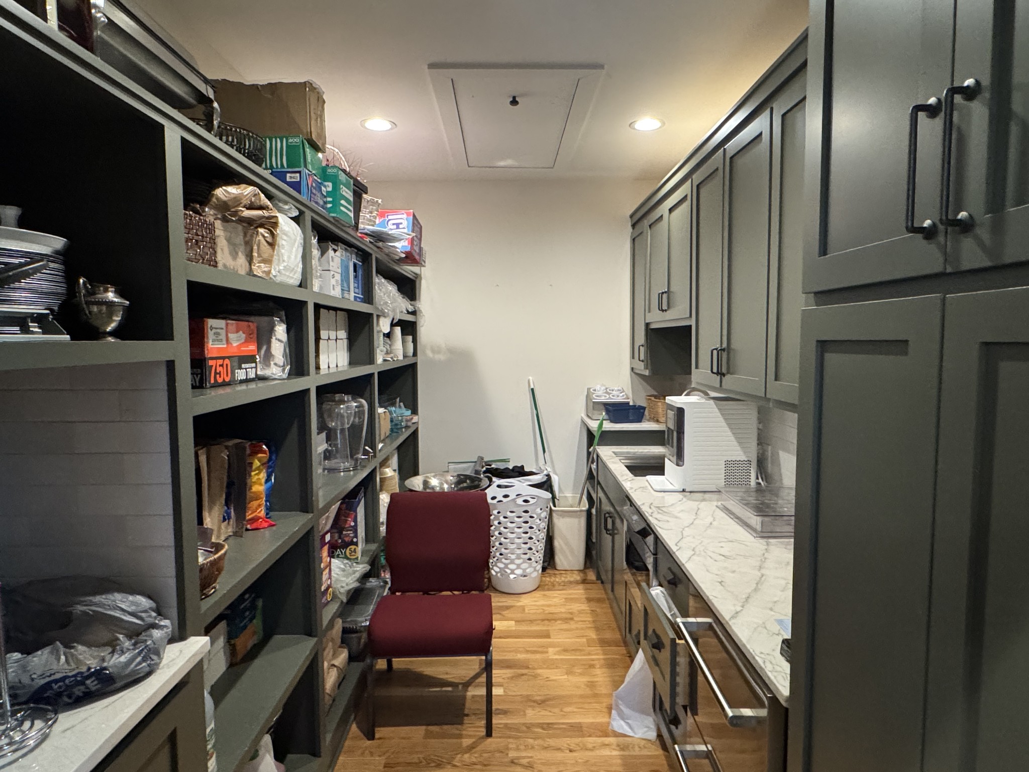 Hendersonville, Tennessee, 37075, United States, 6 Bedrooms Bedrooms, ,5 BathroomsBathrooms,Residential,For Sale,1993824