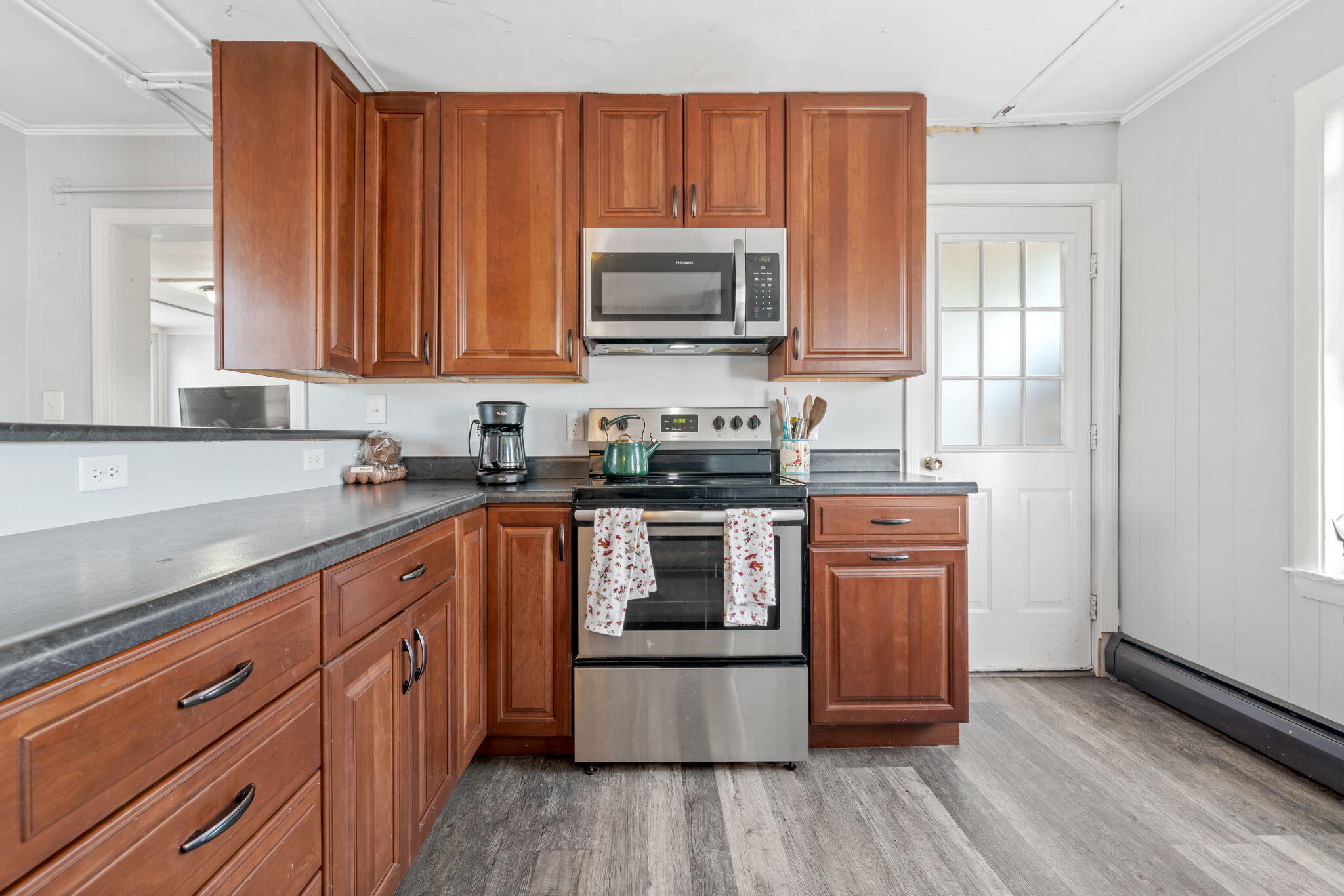 Biddeford, Maine, 04005, United States, ,3 BathroomsBathrooms,Residential,For Sale,1977018