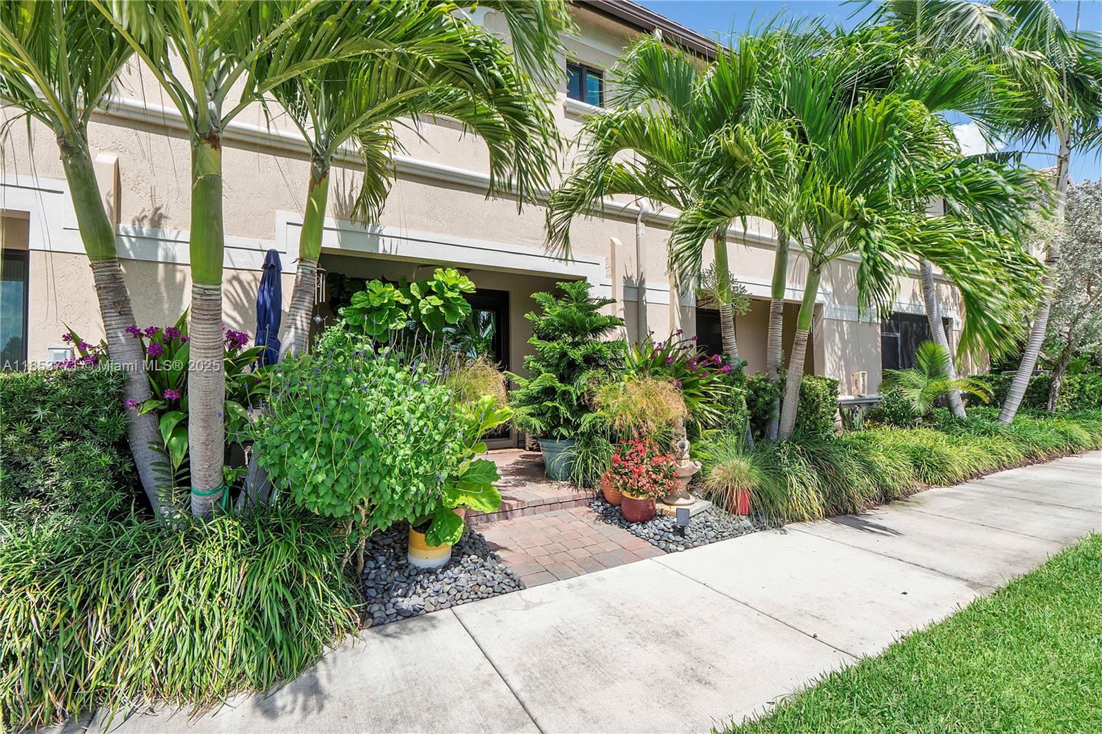 Oakland Park, Florida, 33334, United States, 3 Bedrooms Bedrooms, ,3 BathroomsBathrooms,Residential,For Sale,1911600