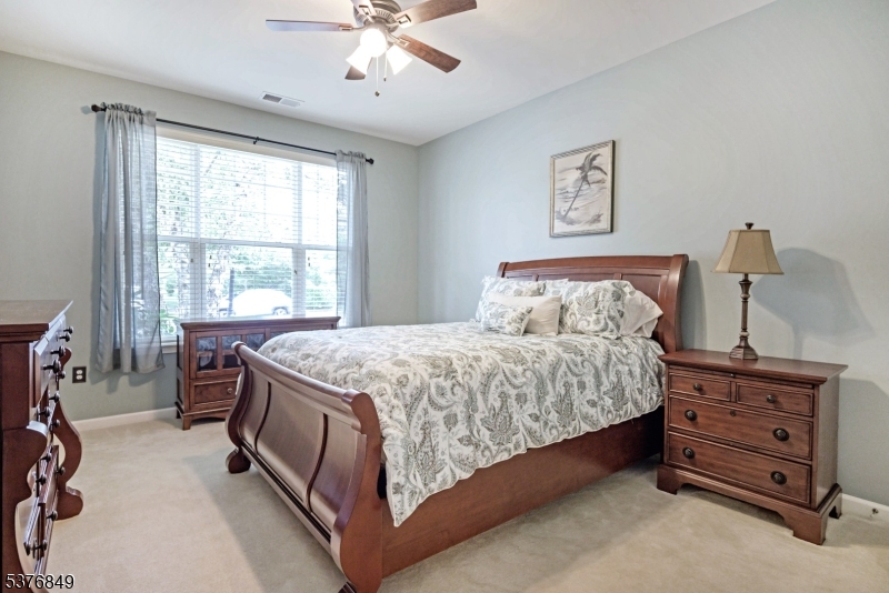 Franklin Twp., New Jersey, 08873, United States, 3 Bedrooms Bedrooms, ,2 BathroomsBathrooms,Residential,For Sale,1926291