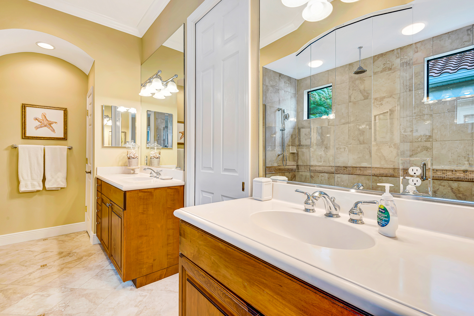 Lakewood, Florida, 34202, United States, 2 Bedrooms Bedrooms, ,2 BathroomsBathrooms,Residential,For Sale,1974879