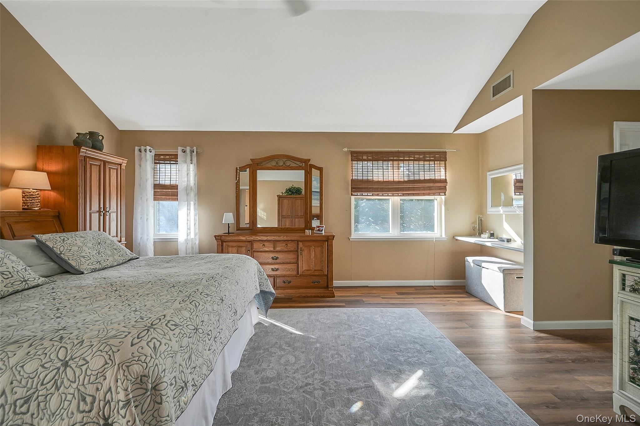 Wading River, New York, 11792, United States, 4 Bedrooms Bedrooms, ,3 BathroomsBathrooms,Residential,For Sale,2002958