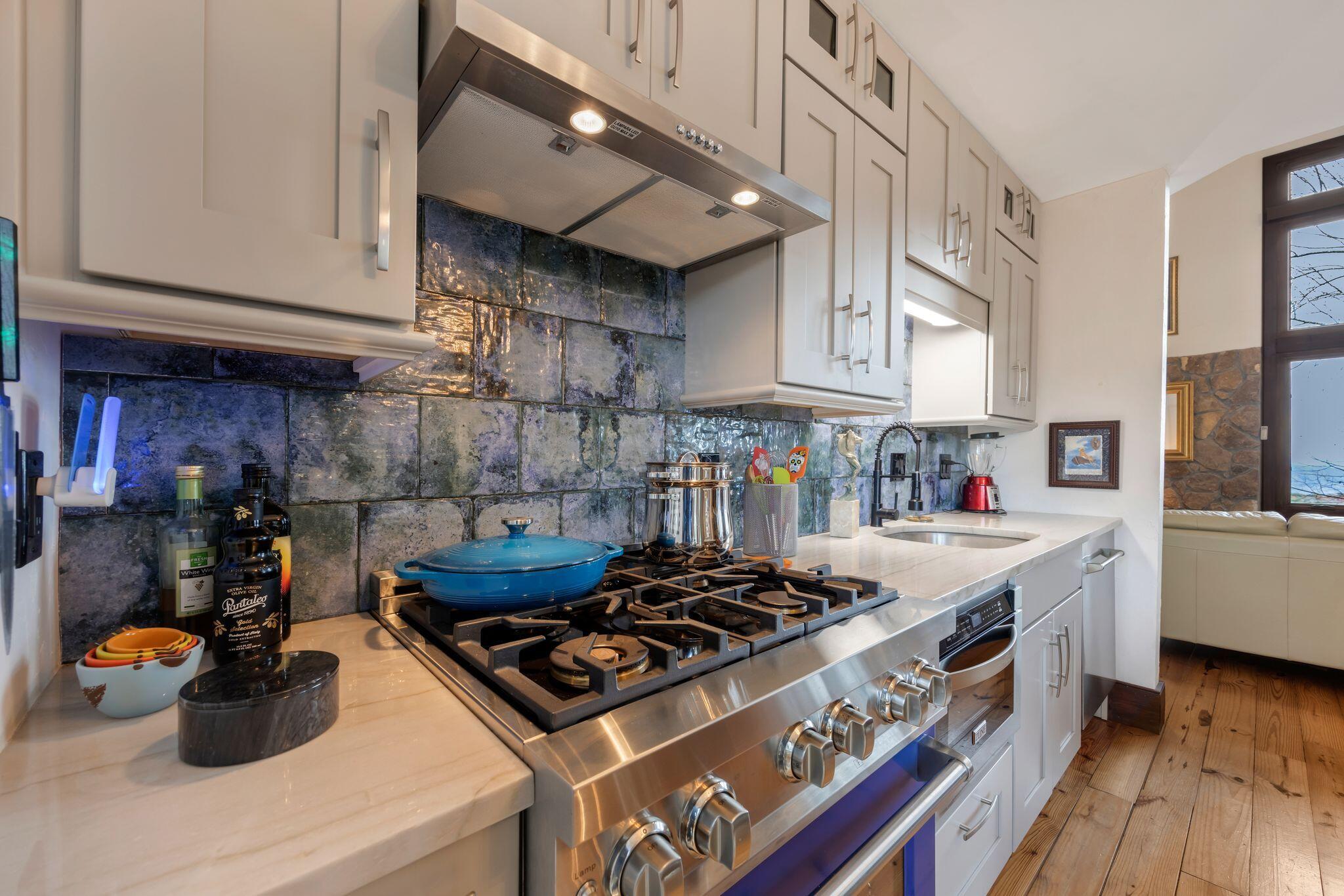 Rising Fawn, Georgia, 30738, United States, 2 Bedrooms Bedrooms, ,2 BathroomsBathrooms,Residential,For Sale,1995389