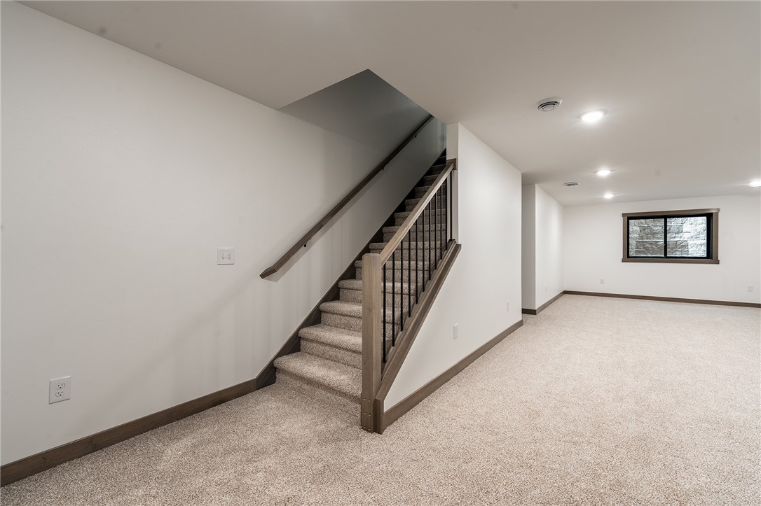 Bloomer, Wisconsin, 54724, United States, 3 Bedrooms Bedrooms, ,3 BathroomsBathrooms,Residential,For Sale,1751158