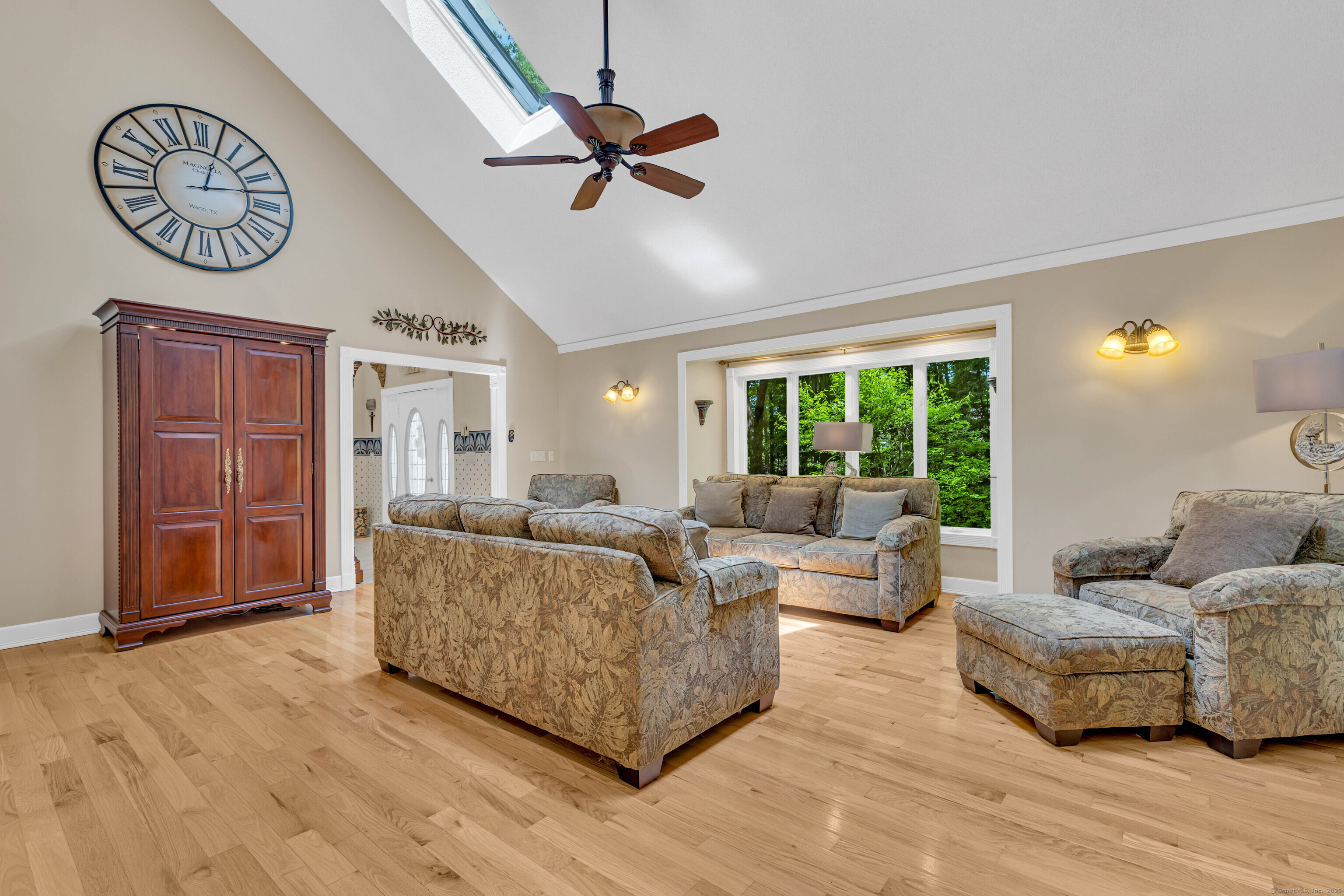 Madison, Connecticut, 06443, United States, 4 Bedrooms Bedrooms, ,3 BathroomsBathrooms,Residential,For Sale,1896835
