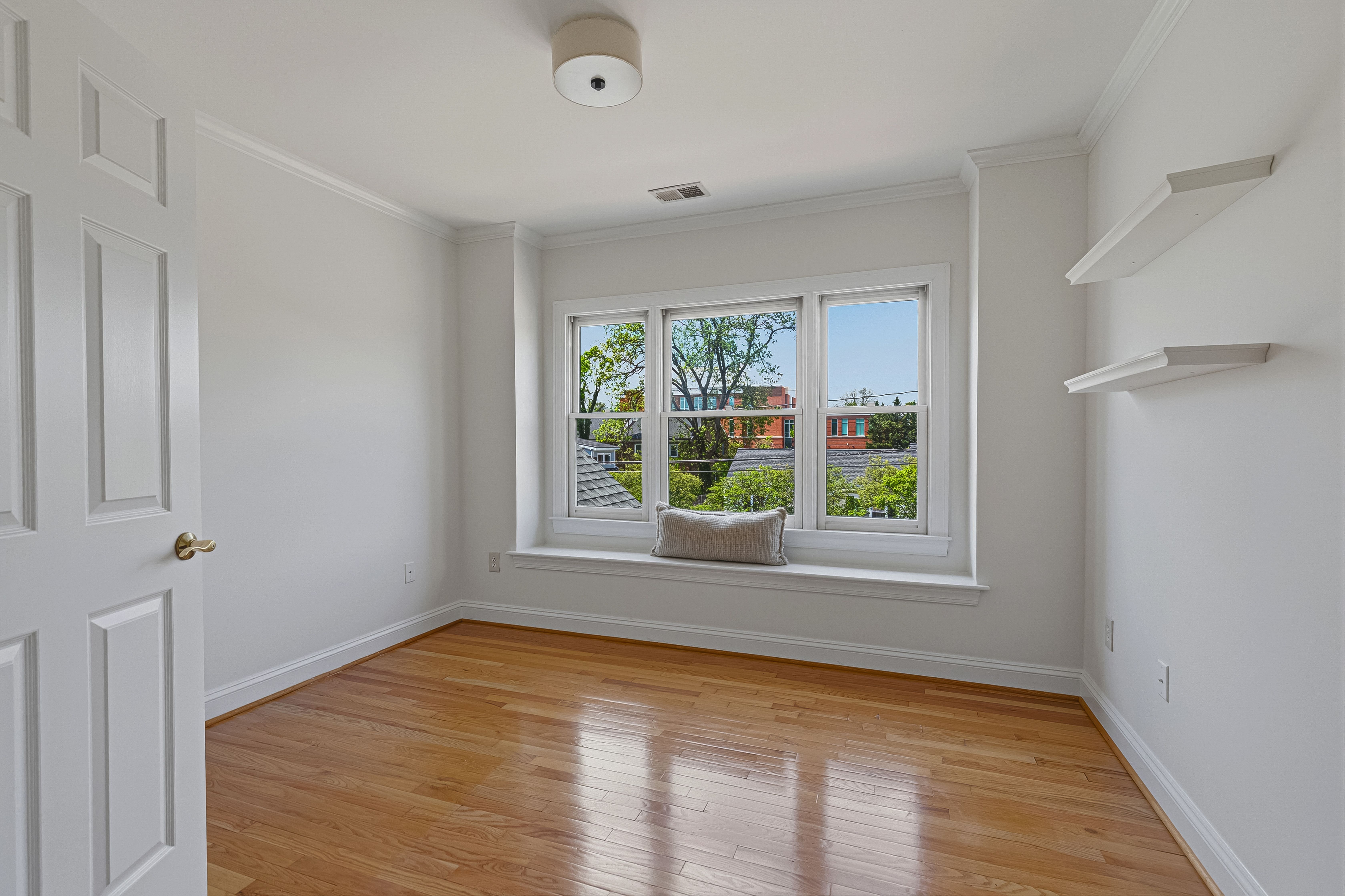  106 Harrison Street Northeast, Leesburg, VA 20176 - 物件實景