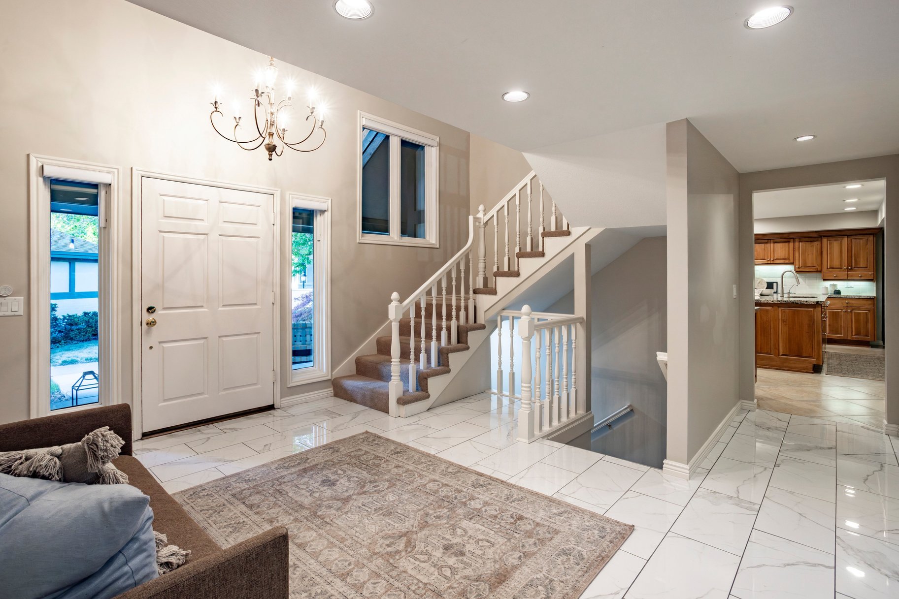  A Large Home in a Sought-After Private Community in East Millcreek - 物件實景