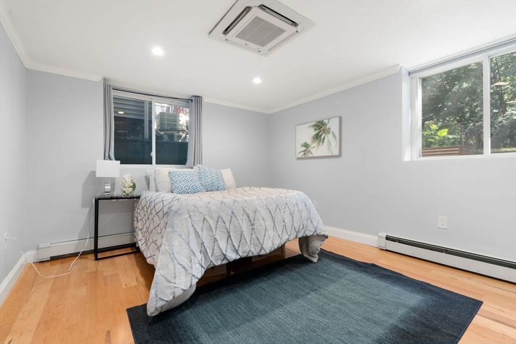 Cambridge, Massachusetts, 02139, United States, 5 Bedrooms Bedrooms, ,3 BathroomsBathrooms,Residential,For Sale,1939167