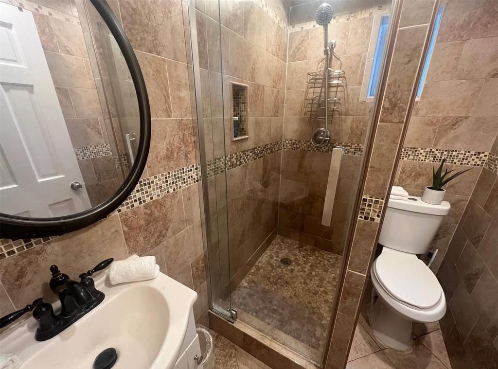Brooklyn, New York, 11203, United States, 4 Bedrooms Bedrooms, ,3 BathroomsBathrooms,Residential,For Sale,1893526