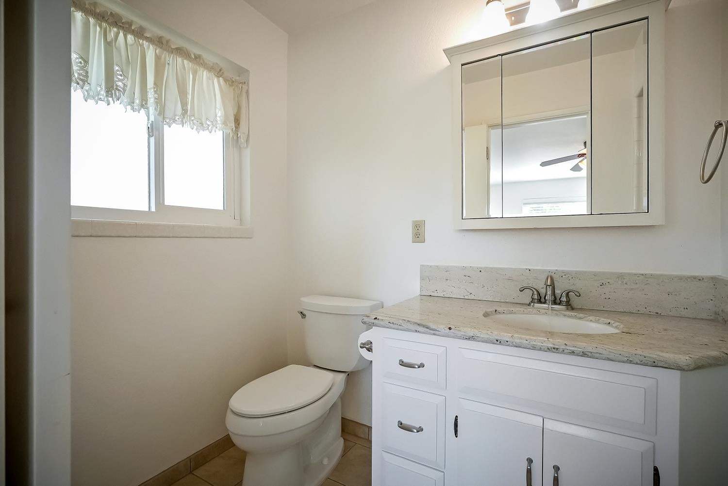 Linden, California, 952536, United States, 3 Bedrooms Bedrooms, ,2 BathroomsBathrooms,Residential,For Sale,2029919