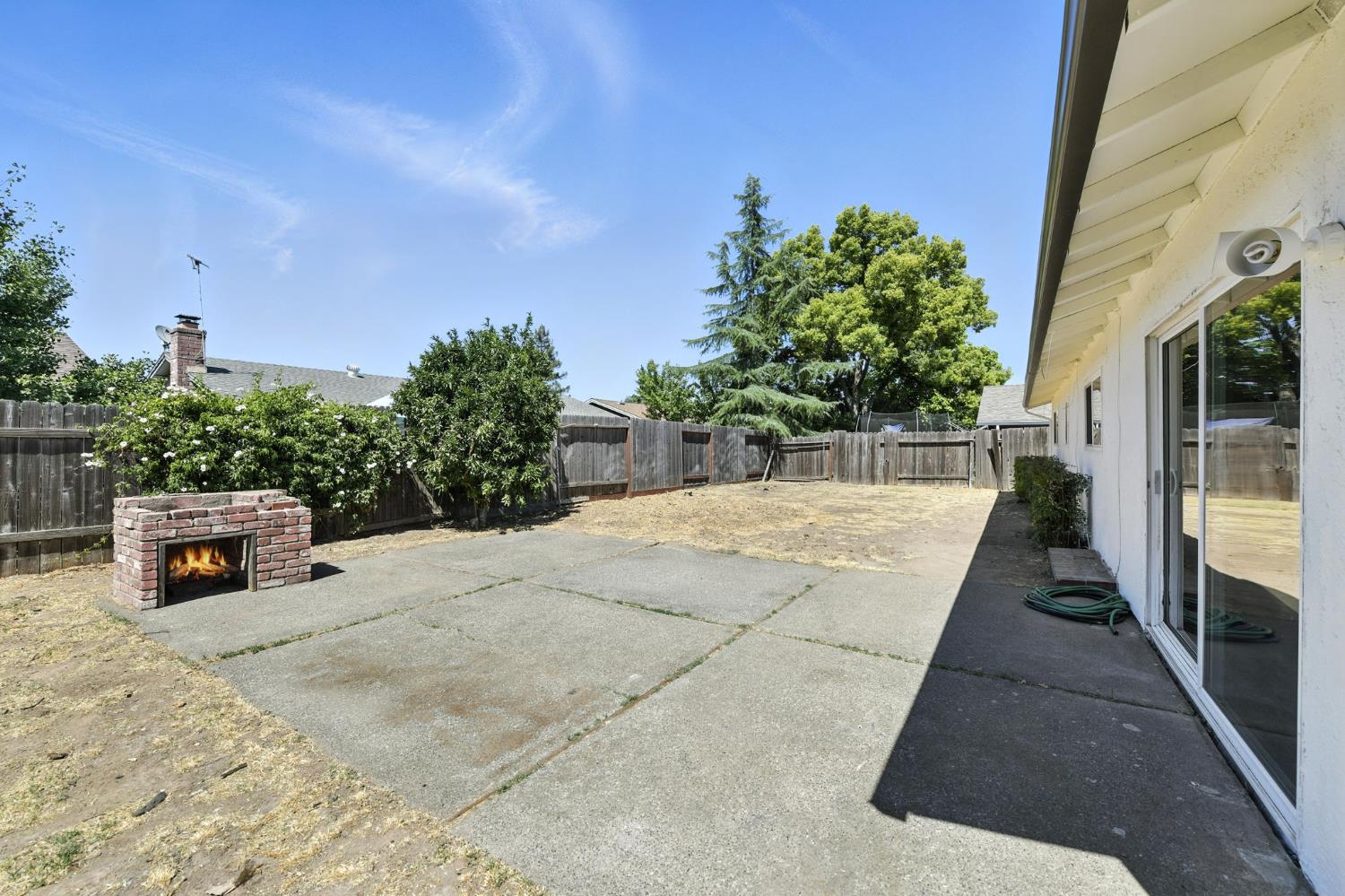 Roseville, California, 95678, United States, 4 Bedrooms Bedrooms, ,2 BathroomsBathrooms,Residential,For Sale,1891756