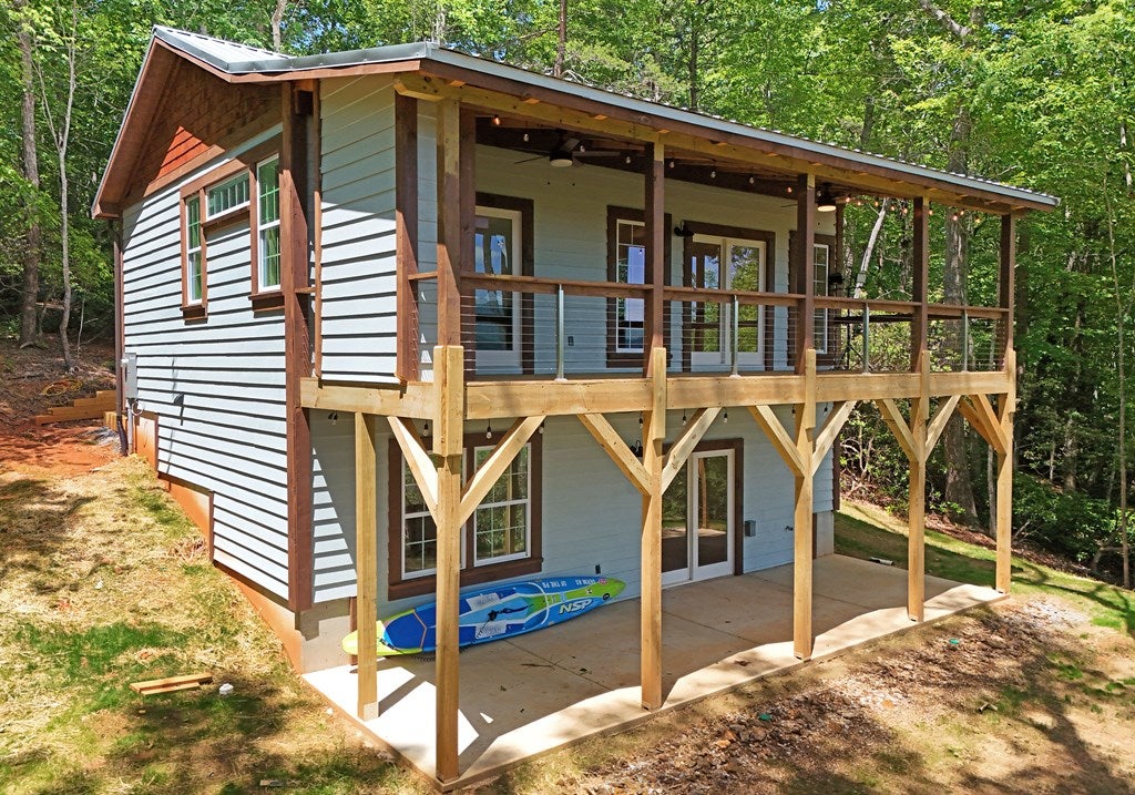 Blue Ridge, Georgia, 30513, United States, 2 Bedrooms Bedrooms, ,2 BathroomsBathrooms,Residential,For Sale,1805607