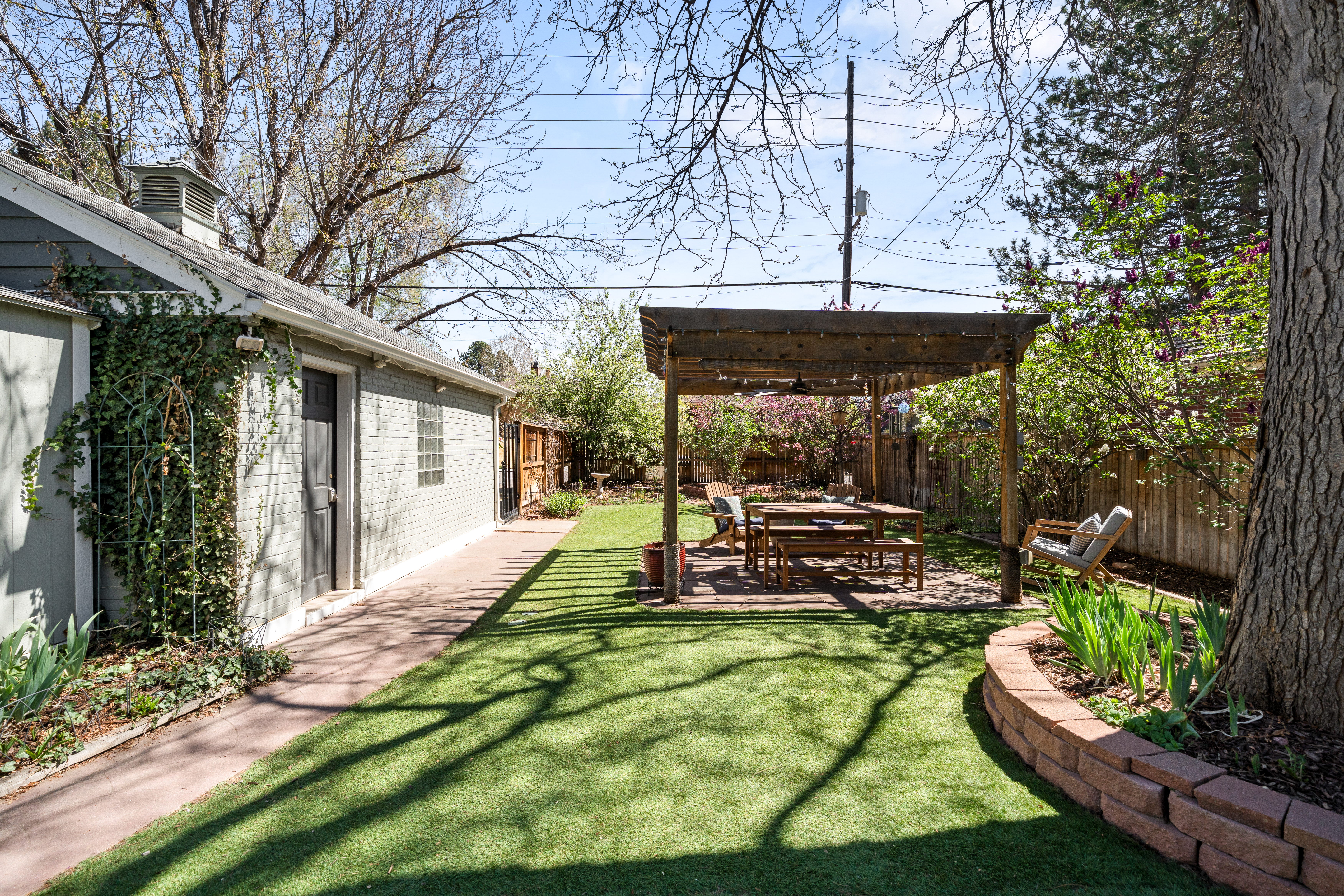  Thoughtfully Remodeled 1941 Ranch in Denver