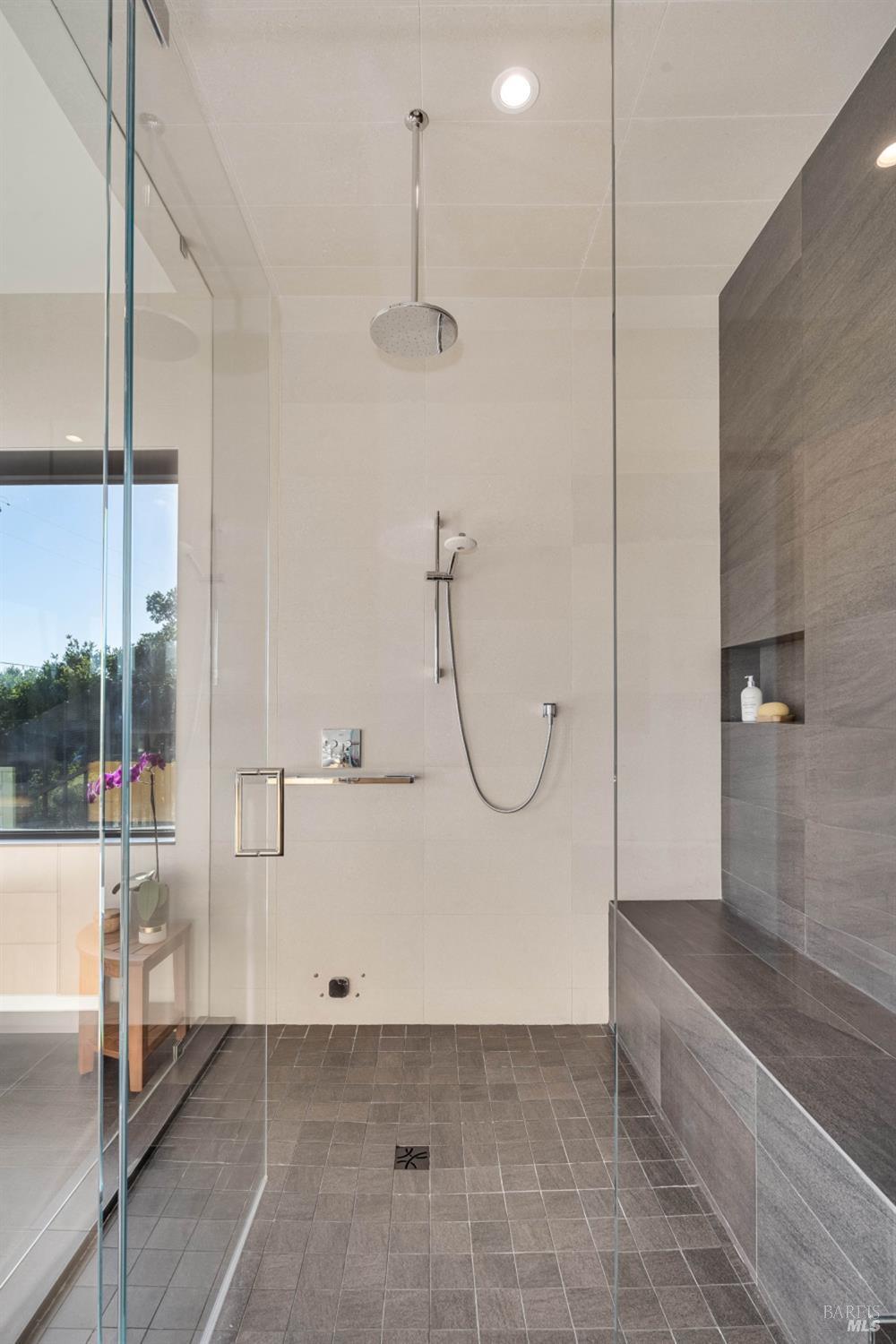 Napa, California, 94558, United States, 2 Bedrooms Bedrooms, ,5 BathroomsBathrooms,Residential,For Sale,1759434