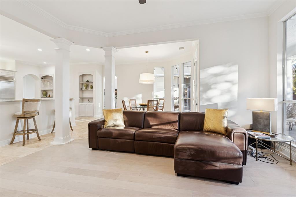 McKinney, Texas, 75072, United States, 4 Bedrooms Bedrooms, ,5 BathroomsBathrooms,Residential,For Sale,1989627