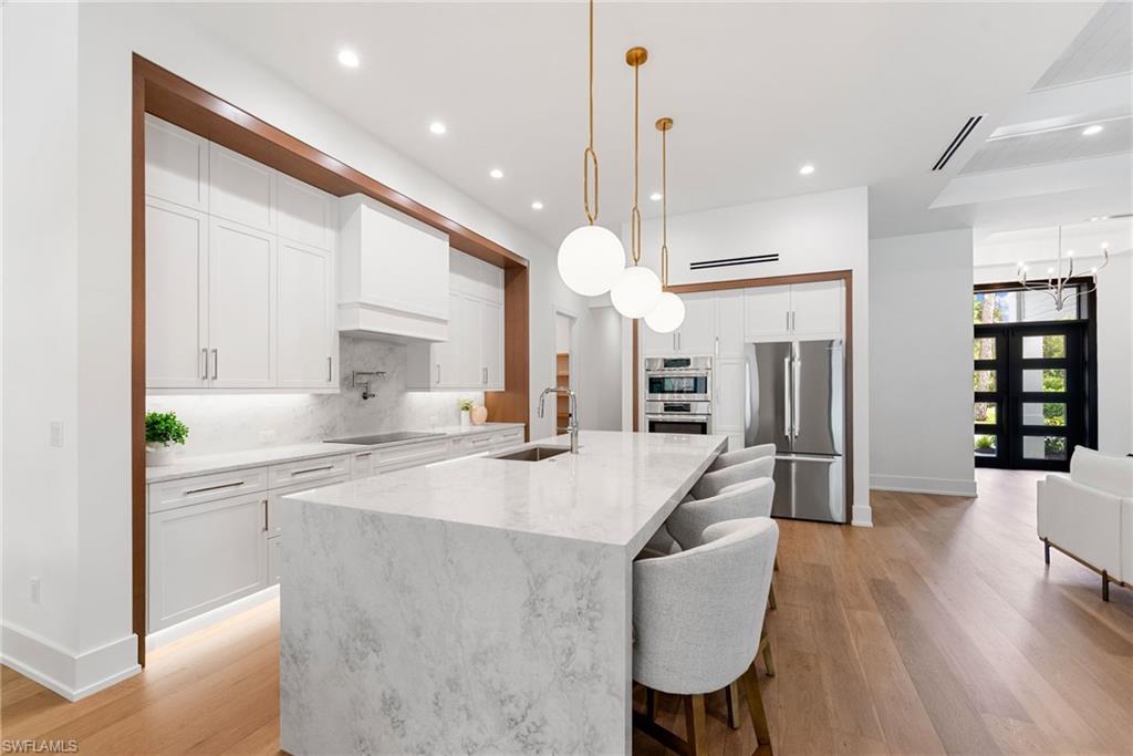 Naples, Florida, 34105, United States, 4 Bedrooms Bedrooms, ,5 BathroomsBathrooms,Residential,For Sale,1991548