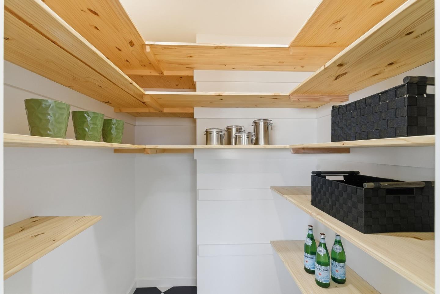 Millbrae, California, 94030, United States, 3 Bedrooms Bedrooms, ,3 BathroomsBathrooms,Residential,For Sale,1986526