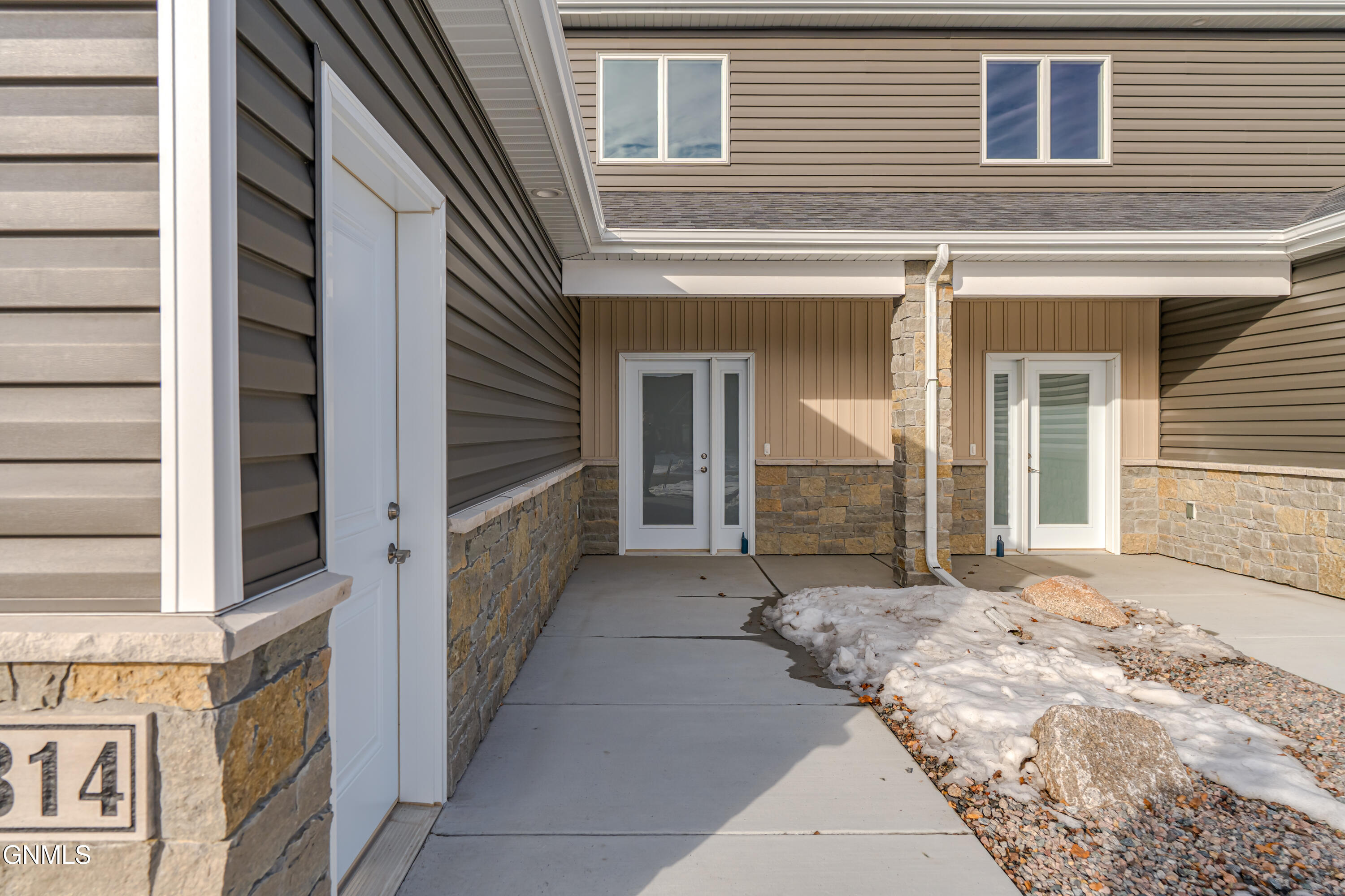 Bismarck, North Dakota, 58504, United States, 3 Bedrooms Bedrooms, ,3 BathroomsBathrooms,Residential,For Sale,1990229