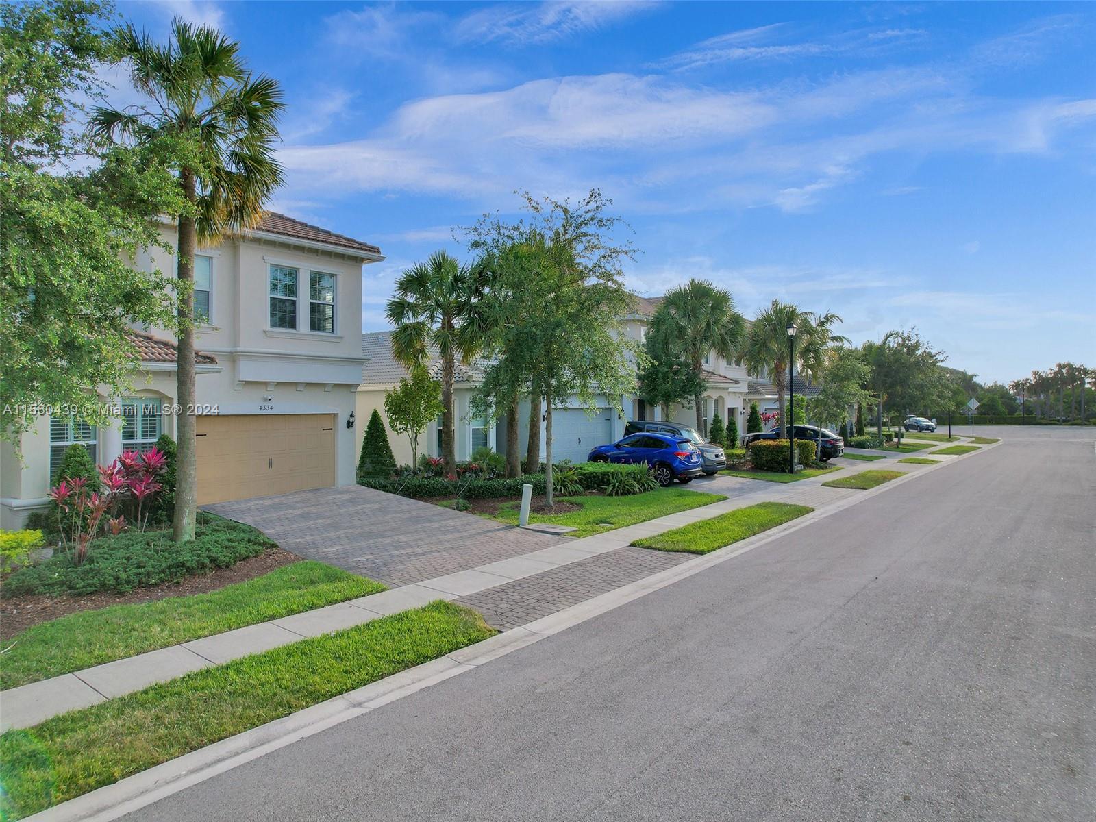 4334 Large Leaf Ln, Hollywood, Florida, 33021, United States, 6 Bedrooms Bedrooms, ,4 BathroomsBathrooms,Residential,For Sale,4334 Large Leaf Ln,1500872